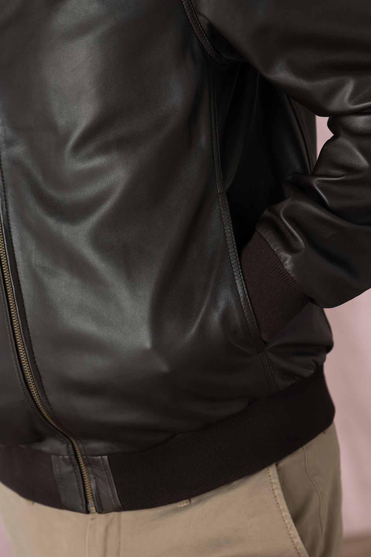 Sober brown leather bombers - Image n°6