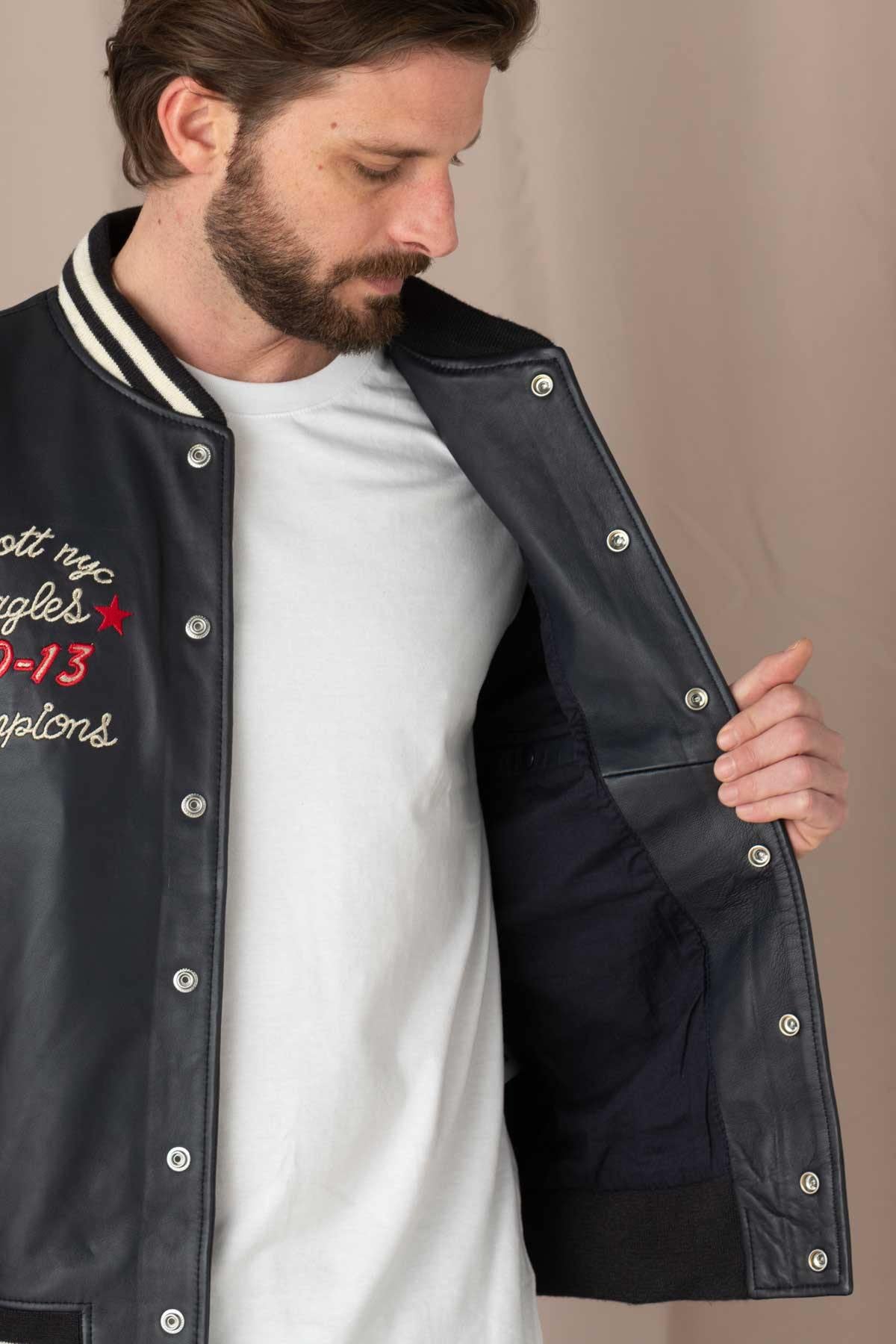 Varsity teddy in off-white and navy blue leather - Image n°11