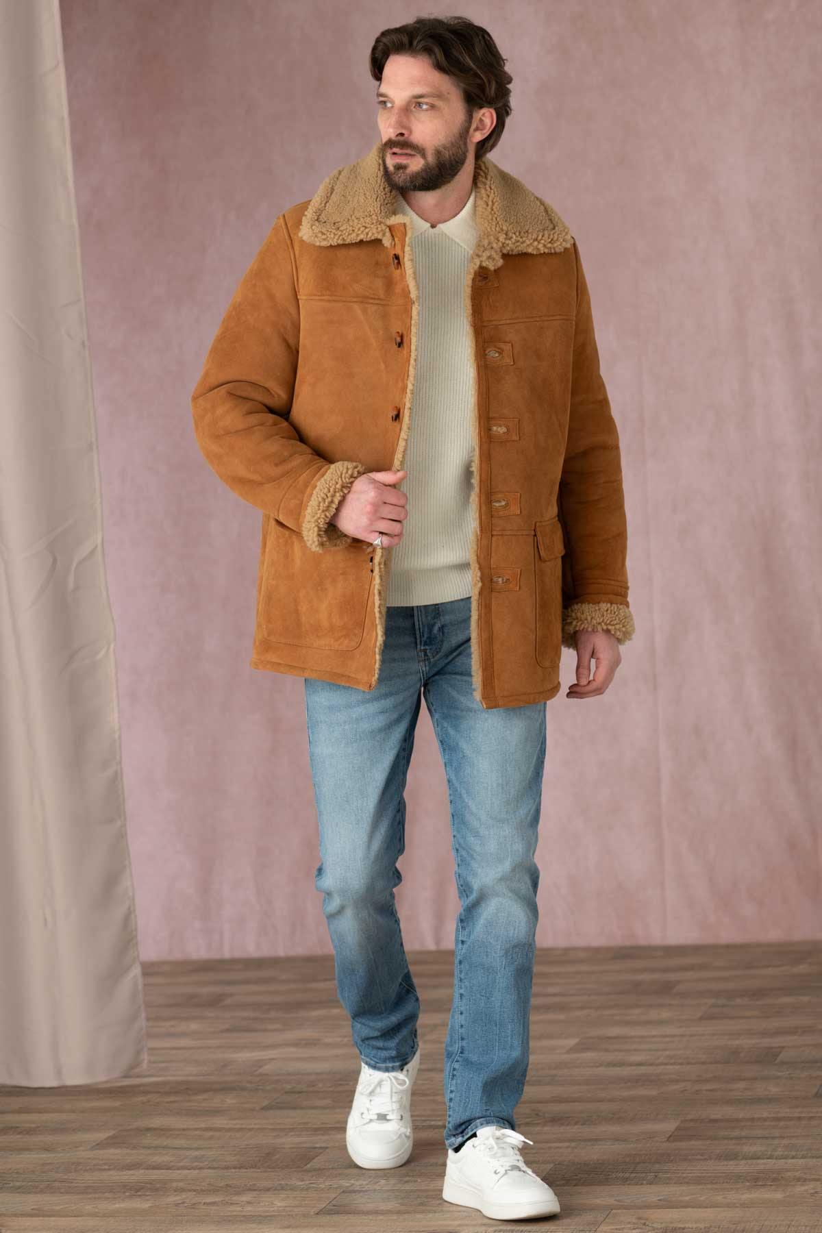 Elegant mustard-colored suede leather coat - Image n°2