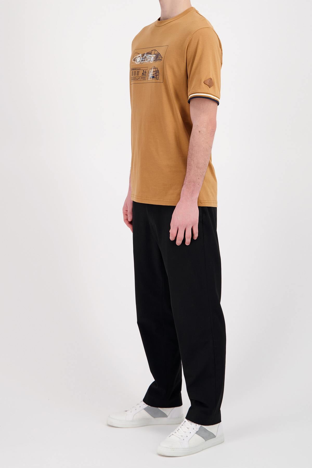 Camel t-shirt with racing pattern - Image n°4