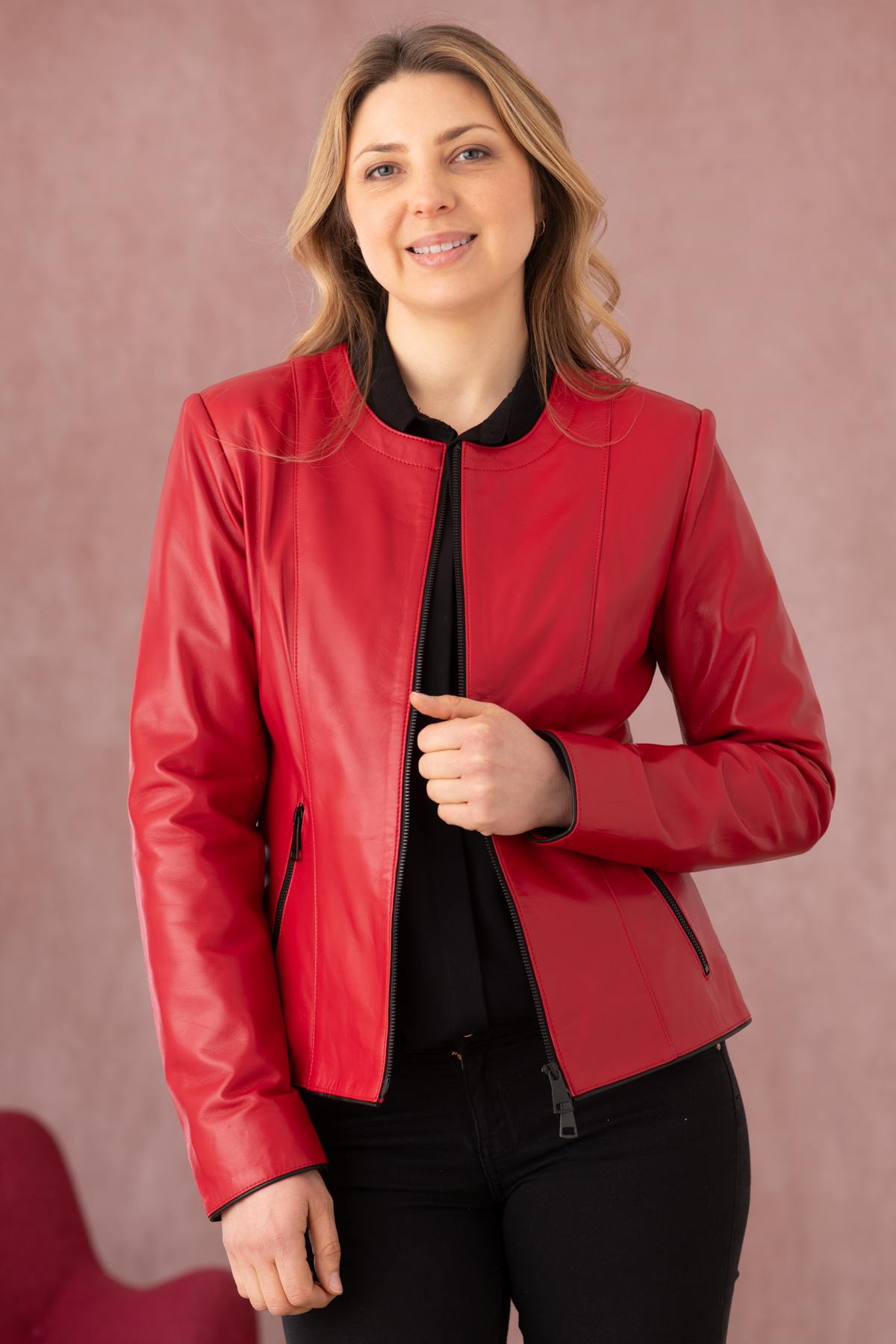 Refined red and black pearl leather jacket in spencer style - Image n°1