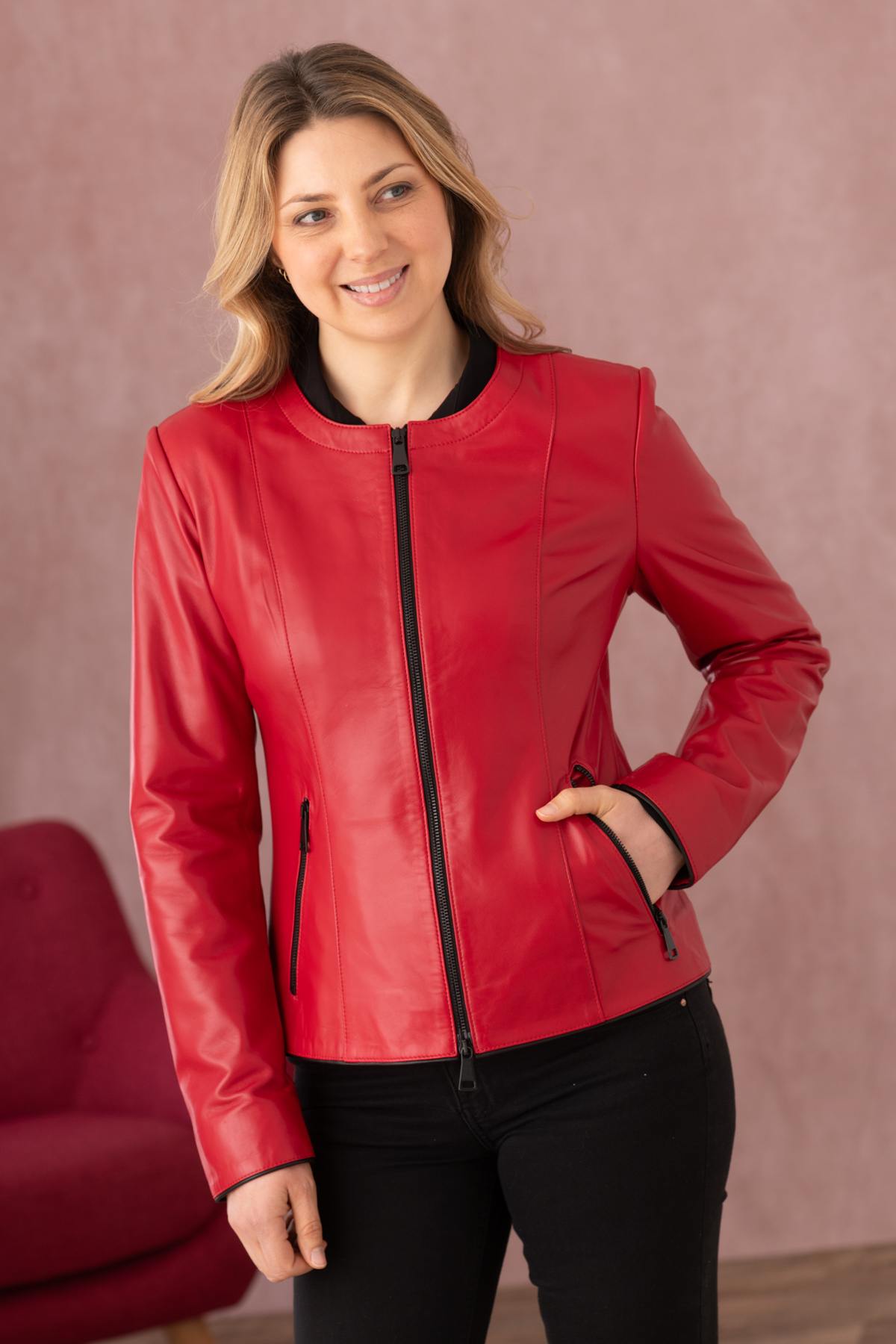 Refined red and black pearl leather jacket in spencer style - Image n°7