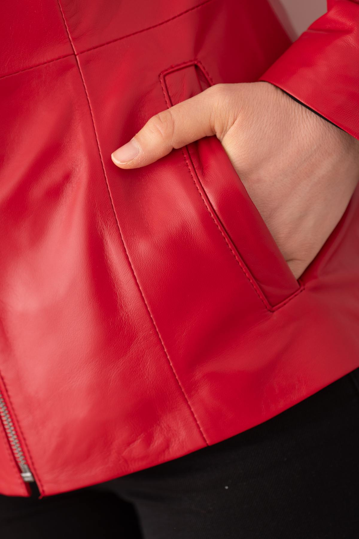 Slim fit red pearl leather jacket - Image n°7