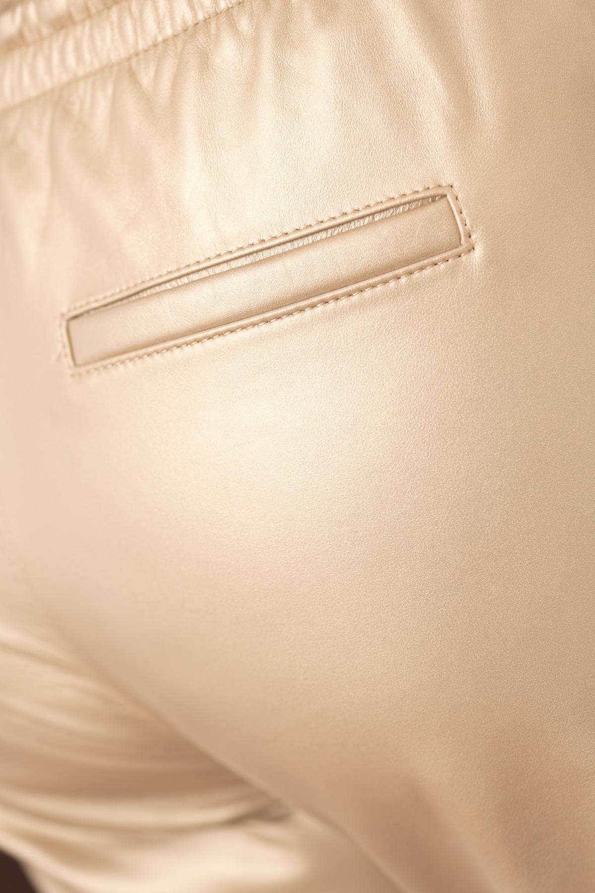 Soft and comfortable light gold metallic effect leather joggers - Image n°10