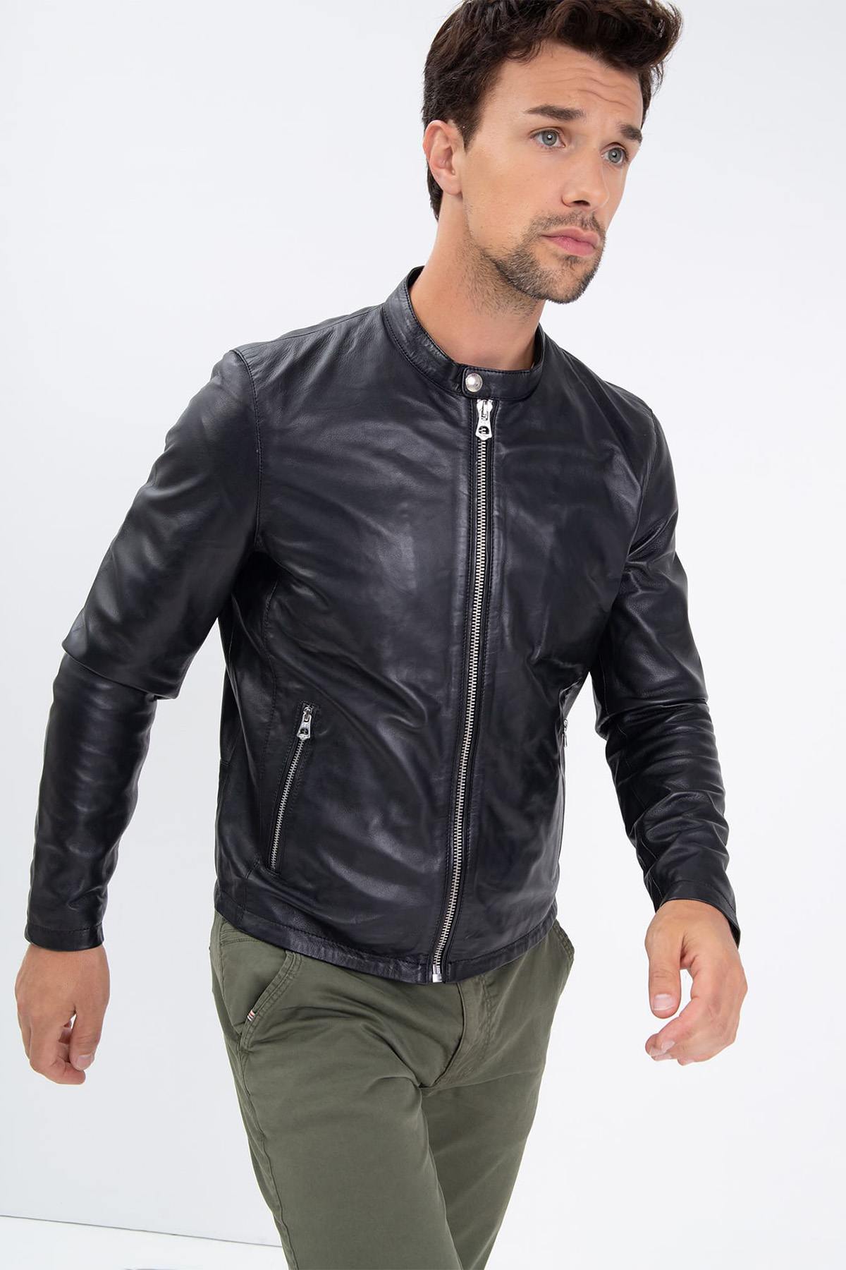 Black leather jacket with simple biker collar - Image n°2