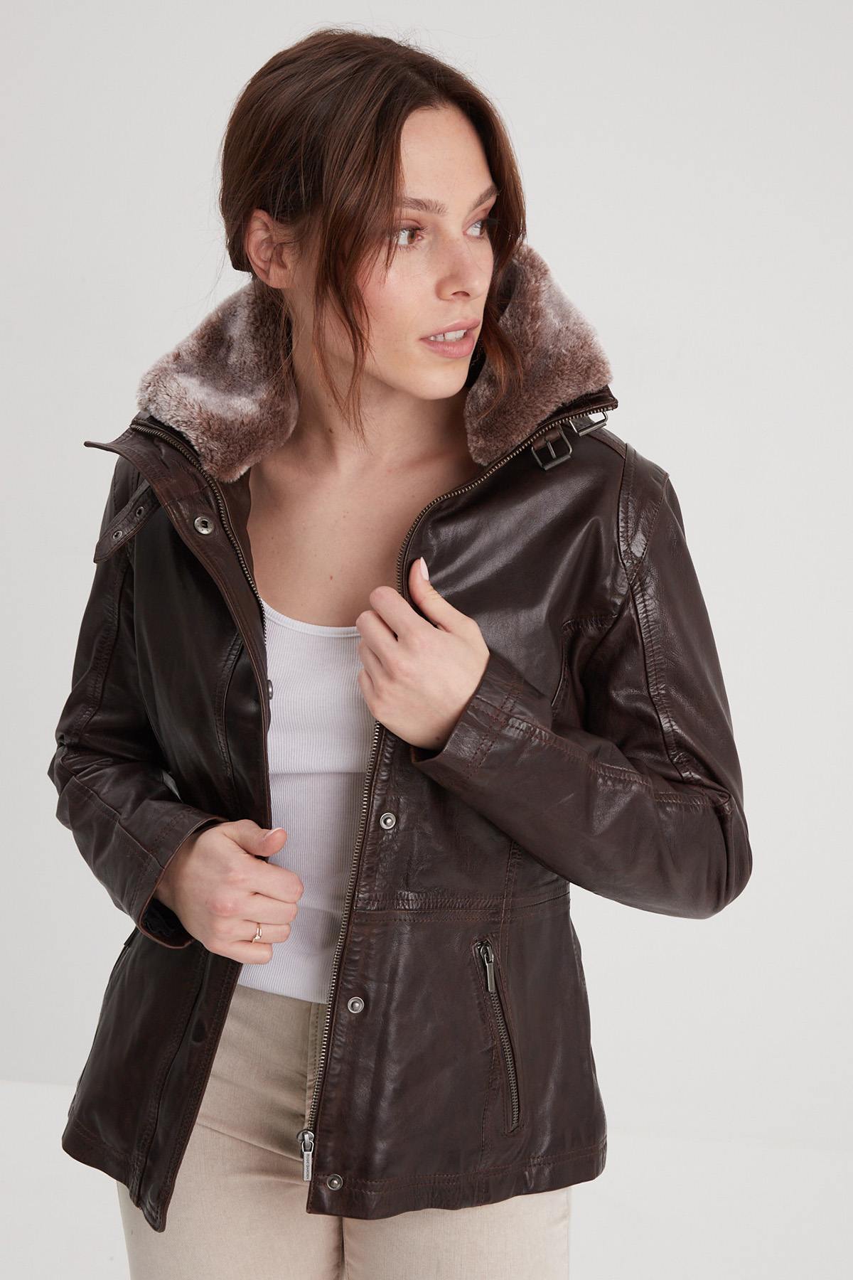 Brown leather jacket with removable fur stand collar - Image n°5