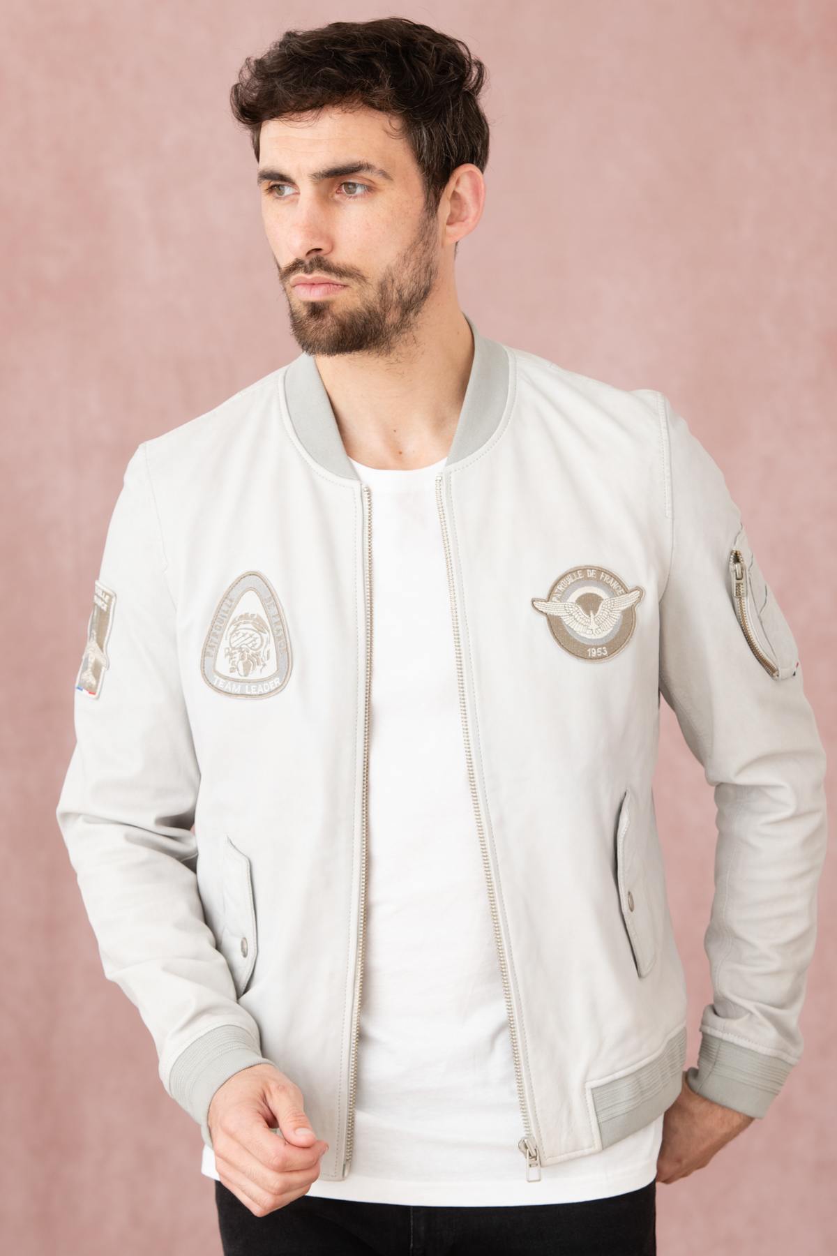 Light gray leather jacket with gray patches - Image n°1