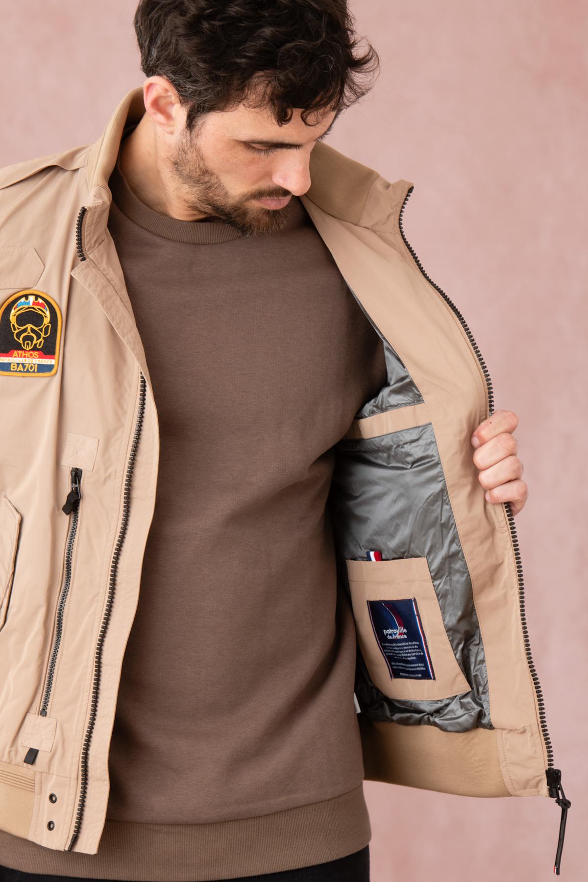 Sand-colored textile bomber from the Patrouille de France - Image n°5