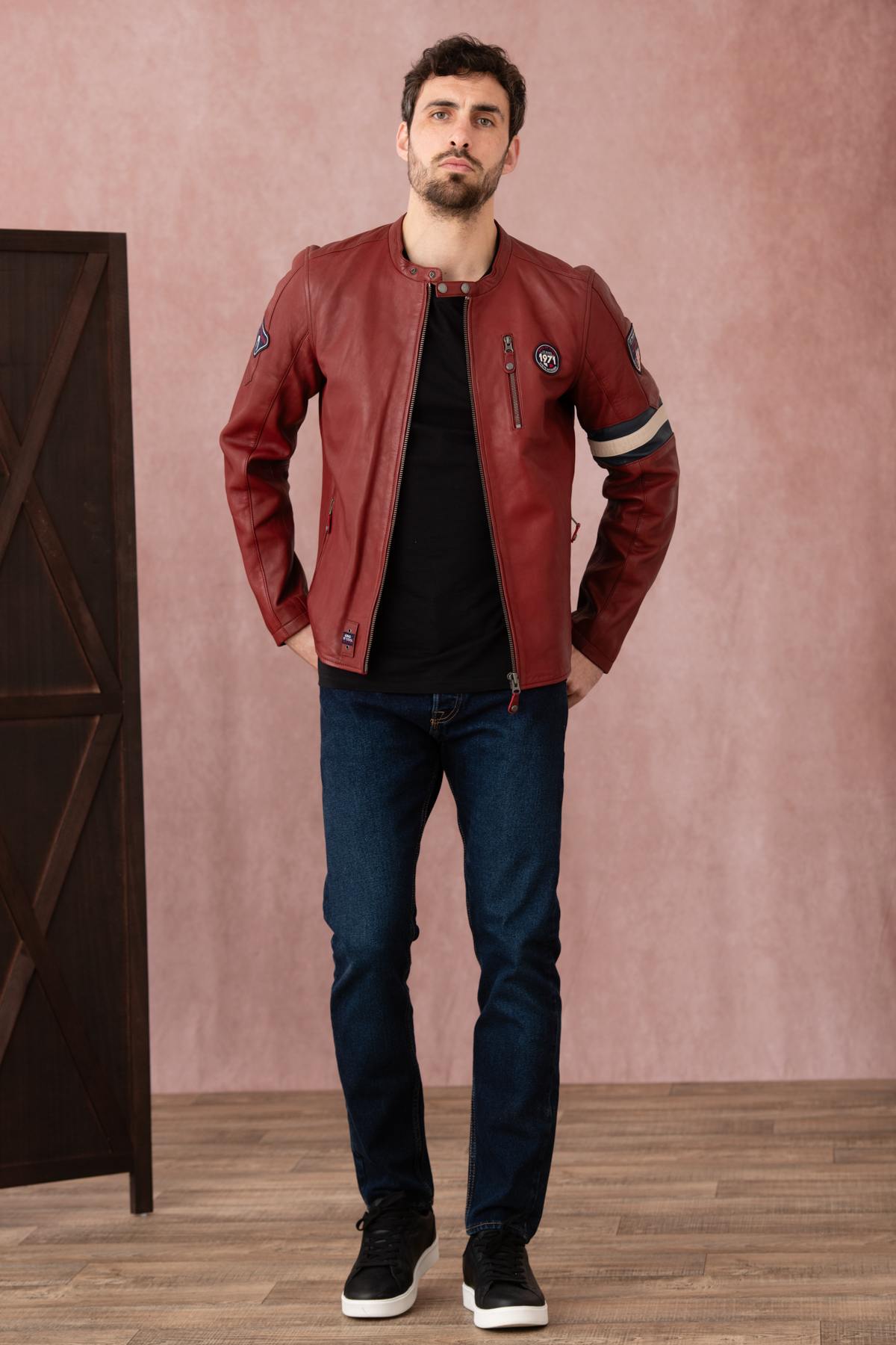 Dark red racing style leather jacket for Men - Image n°3