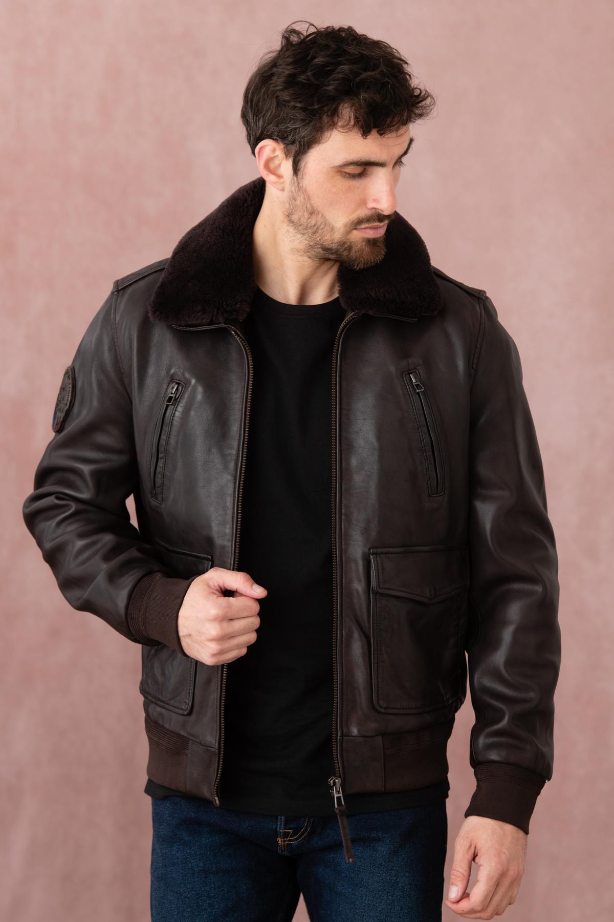 Brown leather bomber jacket with fur collar - Image n°4