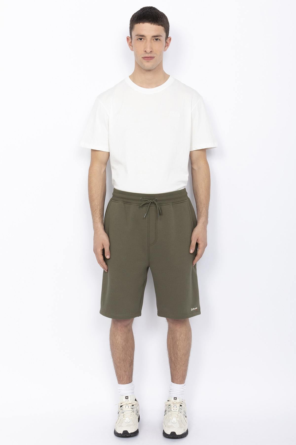 Casual shorts in sage khaki color - Image n°4