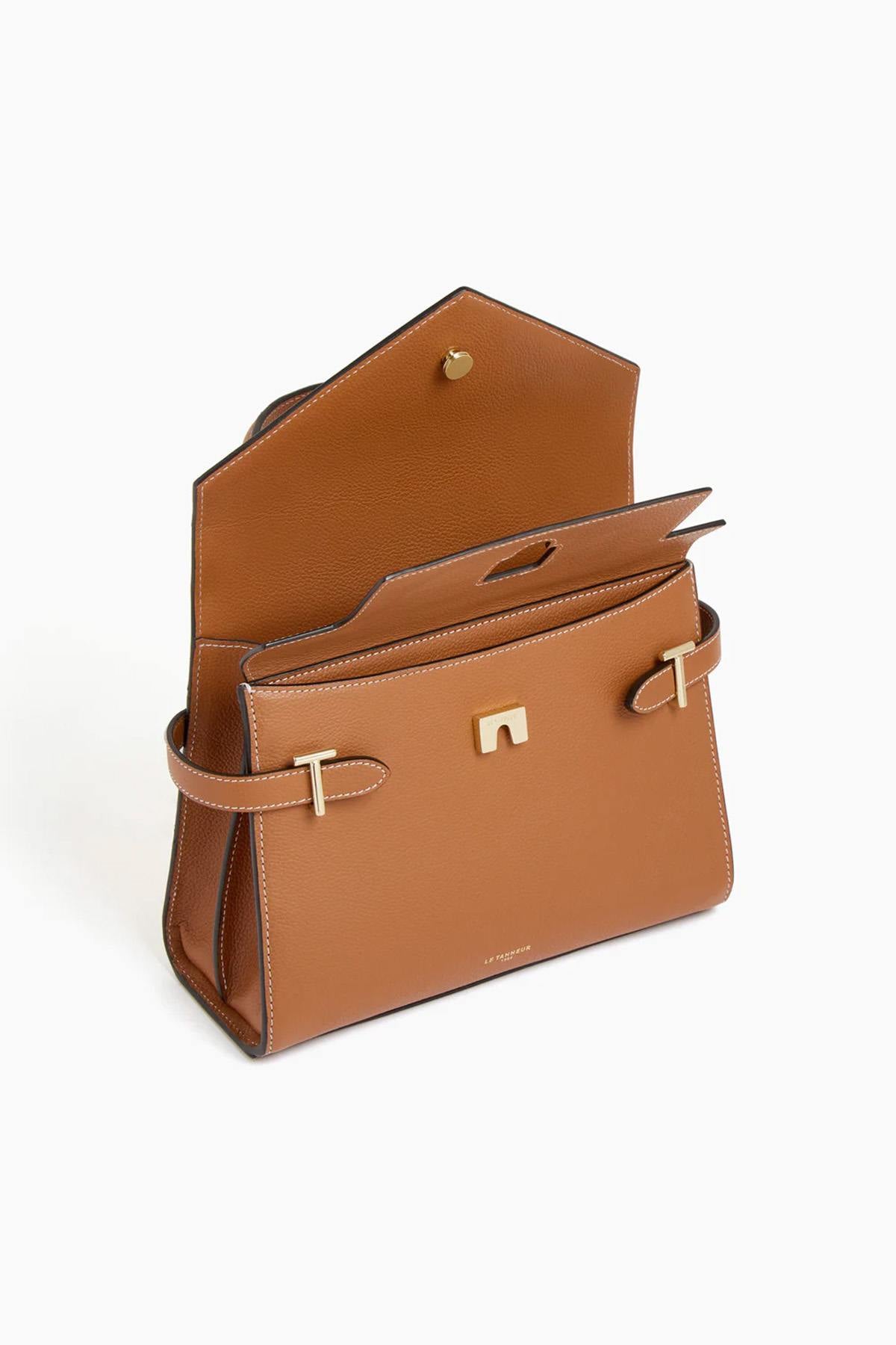 Elegant tan leather handbag for women - Image n°3