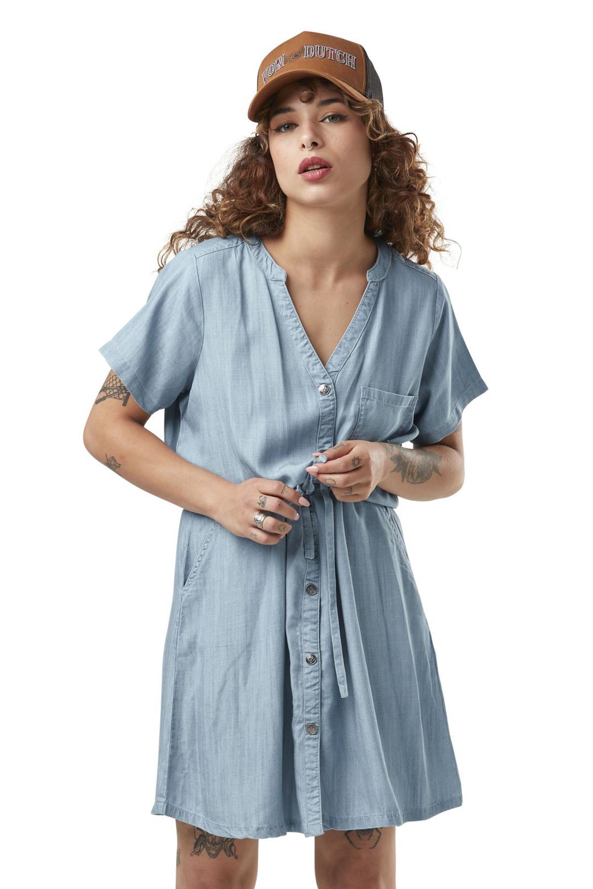 Light denim effect short-sleeved dress - Image n°1