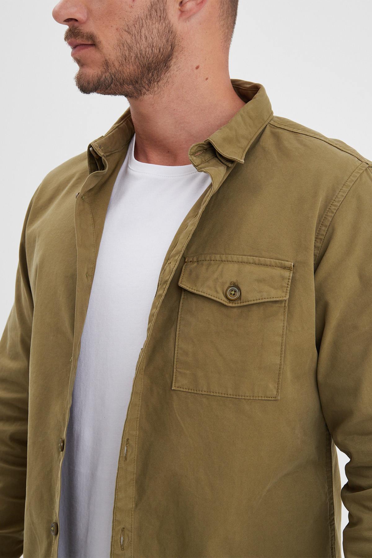 Sage-colored cotton overshirt - Image n°4