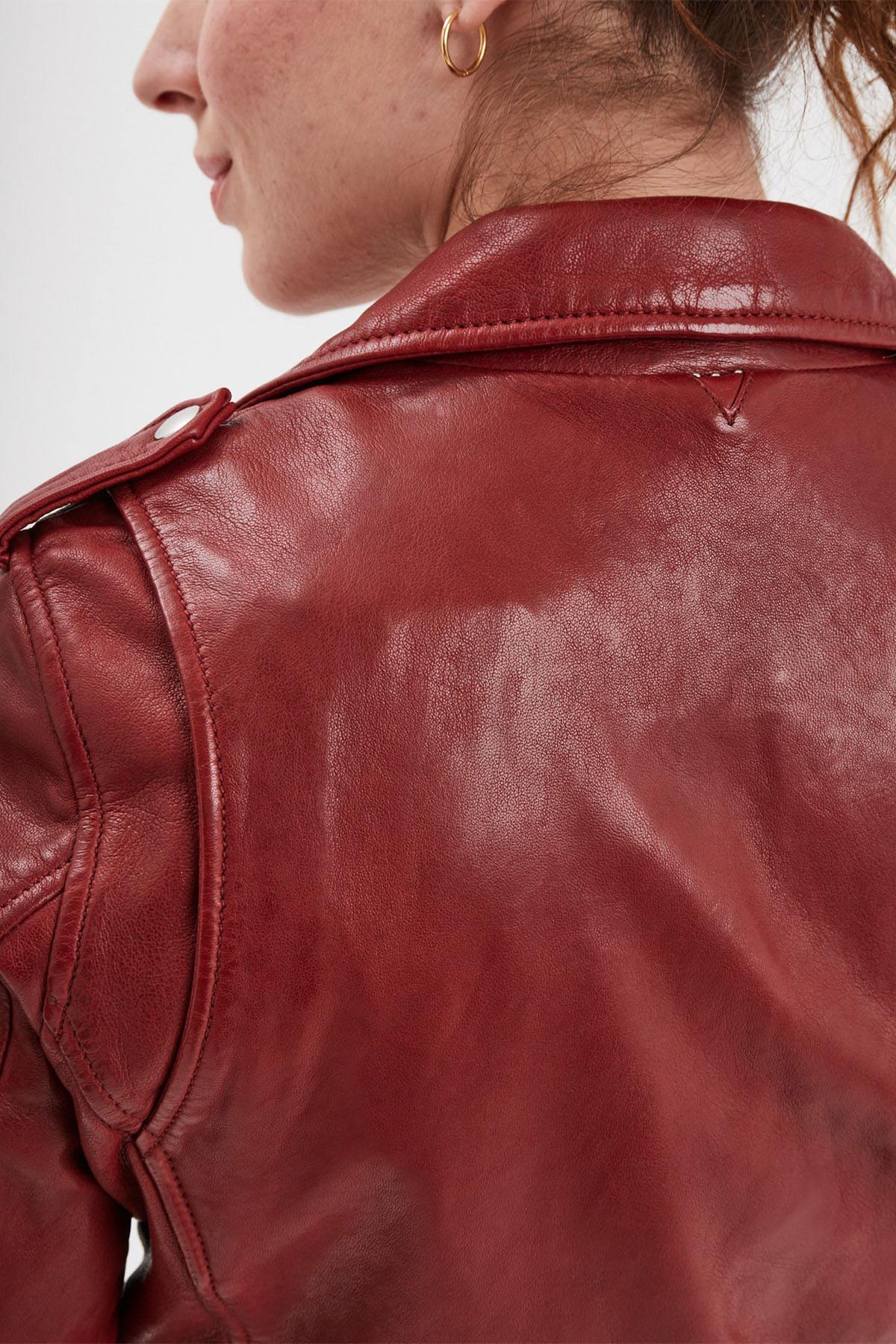 Biker style leather jacket in chili red color - Image n°6