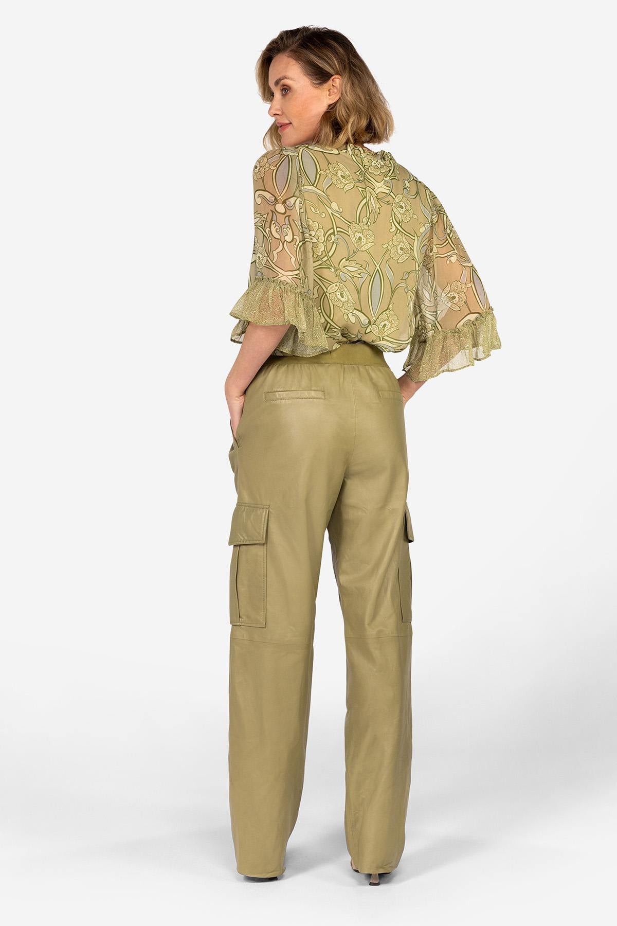 Light moss green top with floral print - Image n°3