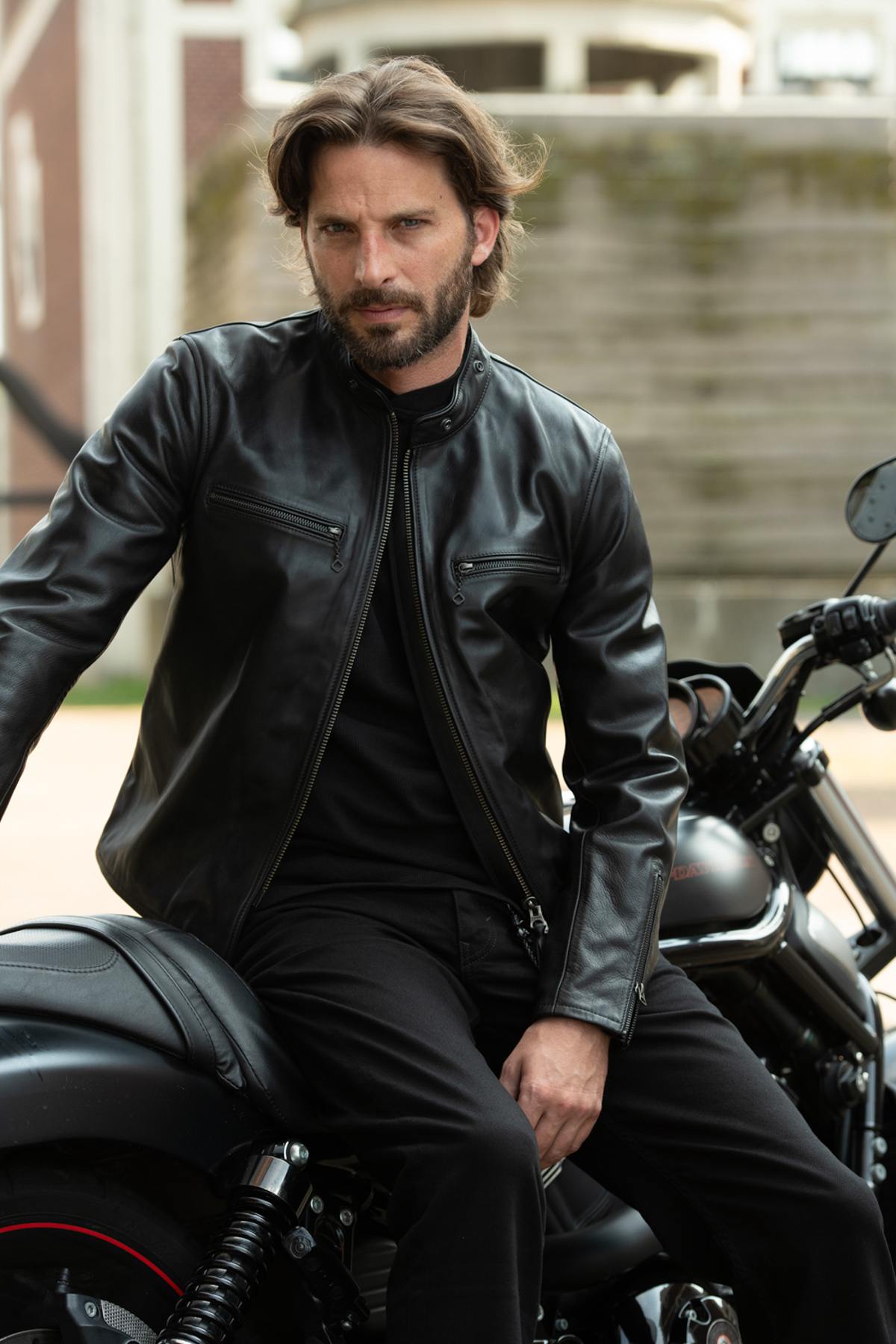 Racing jacket in Italian horse leather - Image n°7