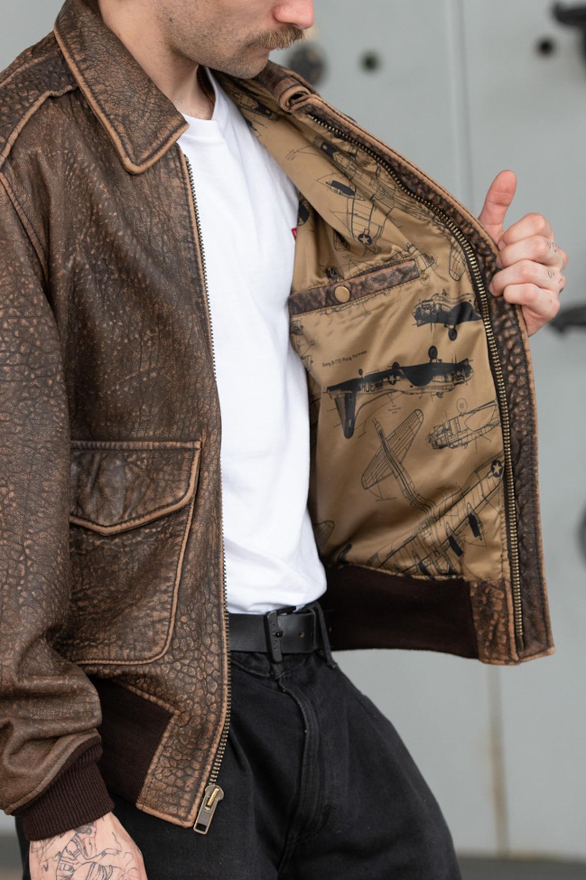 Distressed WWII bomber jacket - Image n°10