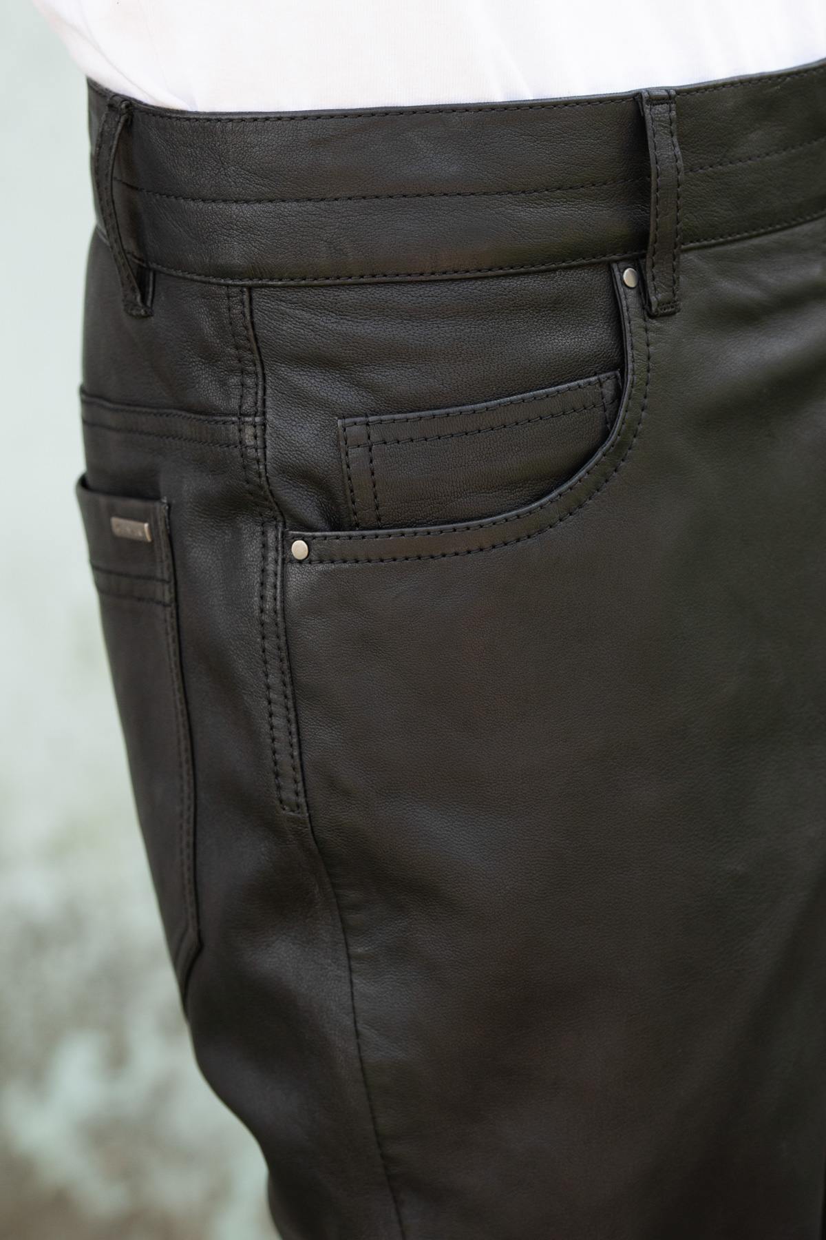 Black vegetable-tanned leather pants - Image n°8