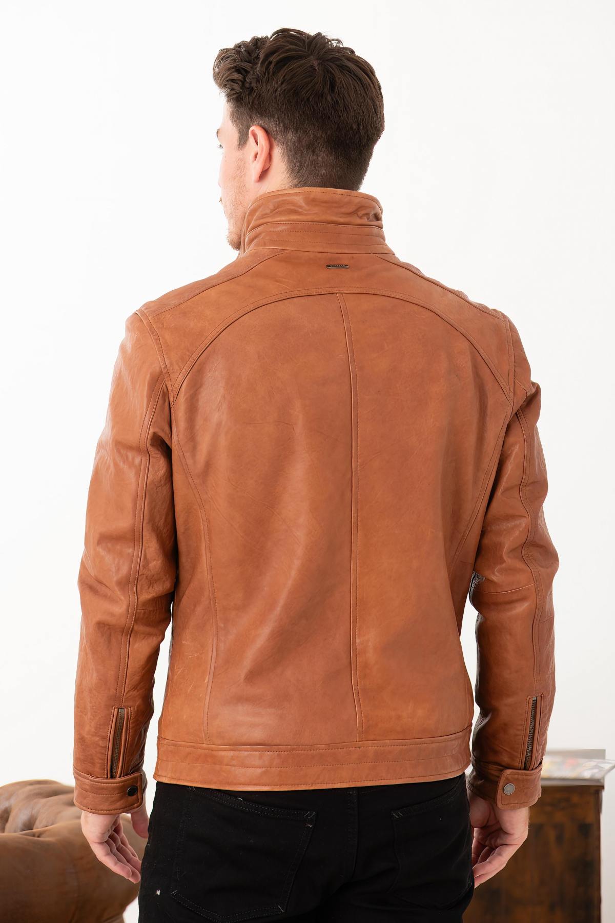 Vegetable-tanned high-neck leather jacket - Image n°5