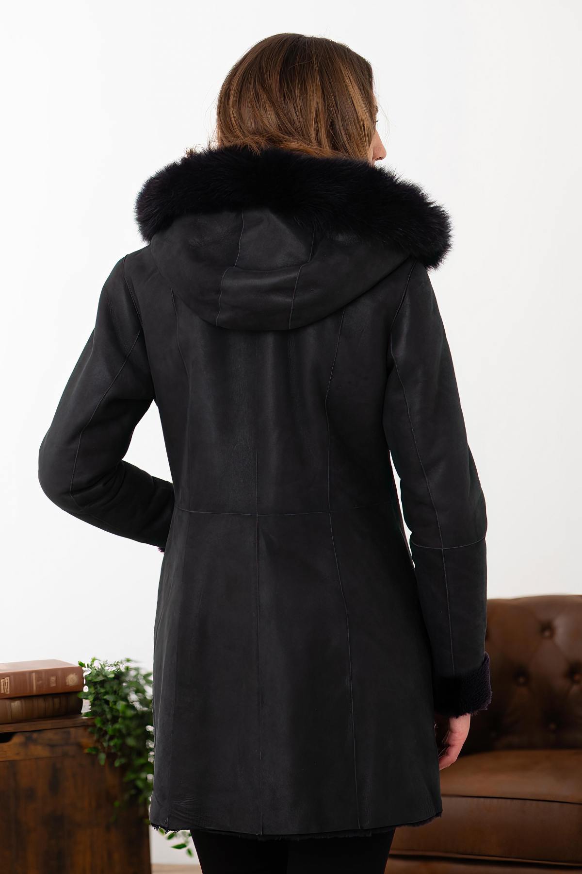 Hooded leather coat with fox fur - Image n°5