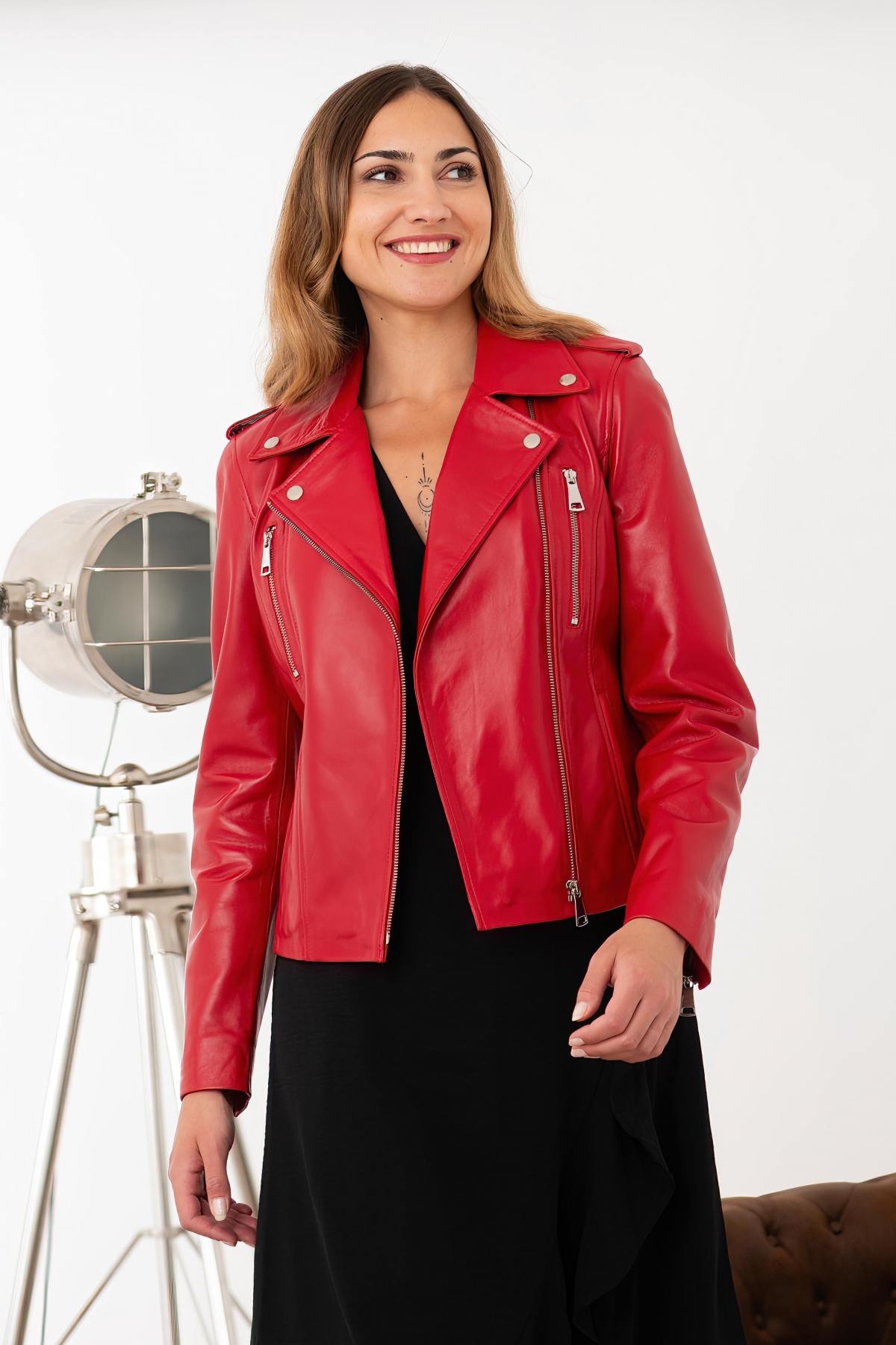 Biker jacket in red leather with shiny effect - Image n°1