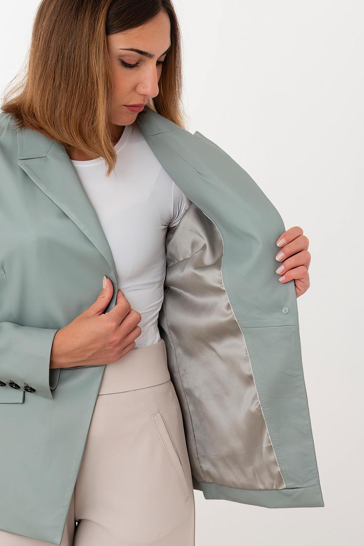 Almond-colored leather blazer jacket - Image n°6