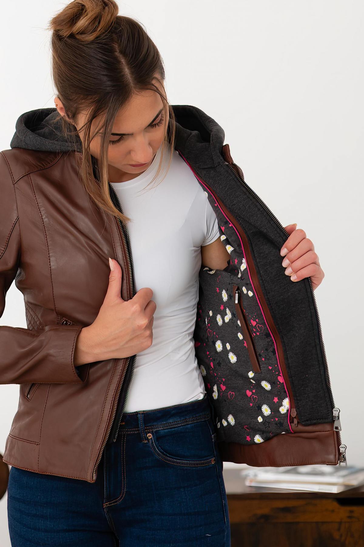 Cognac leather jacket with biker collar and removable hood - Image n°3