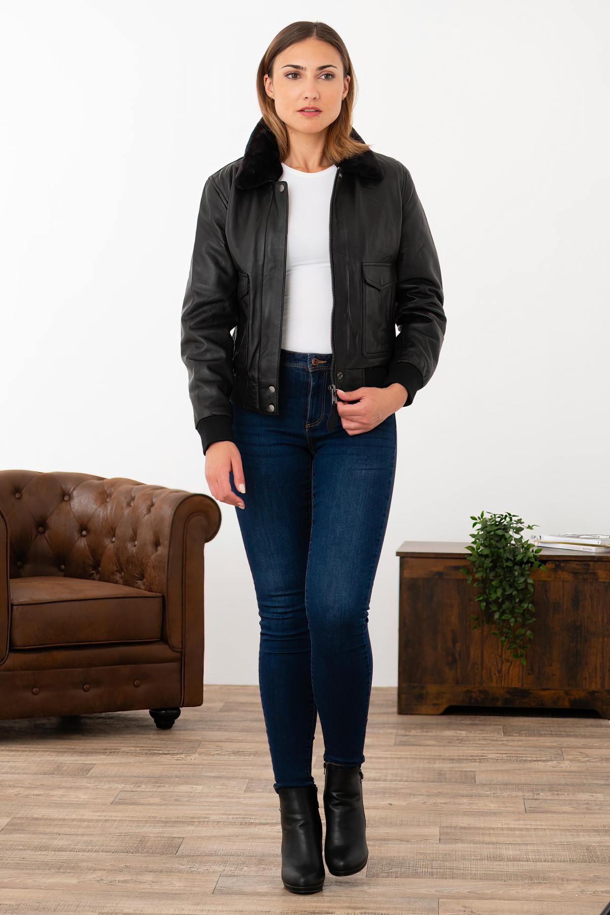 Women's Leather Bomber Jacket - Image n°3