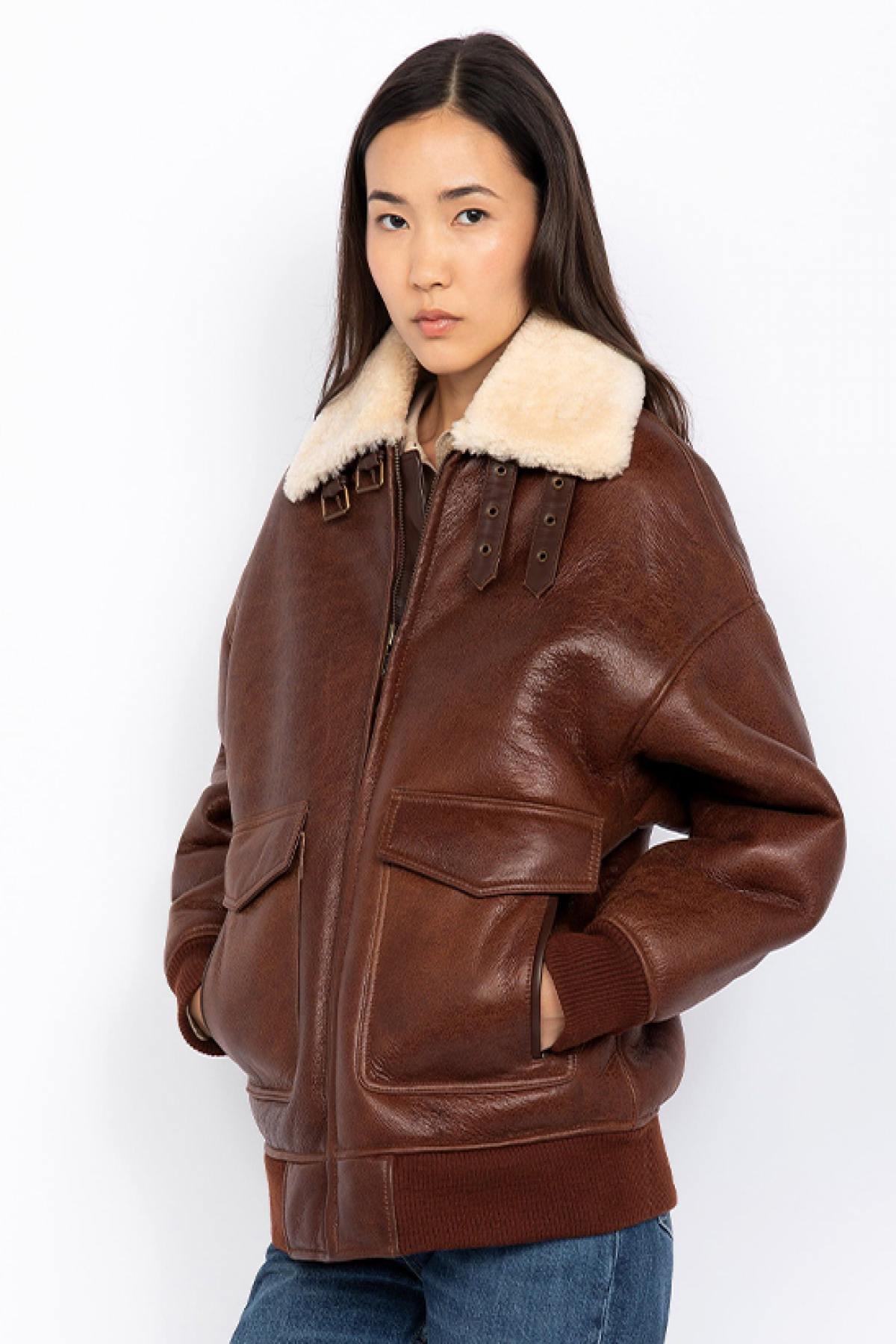 Double-faced sheepskin mocca bomber with ribbed edges - Image n°9