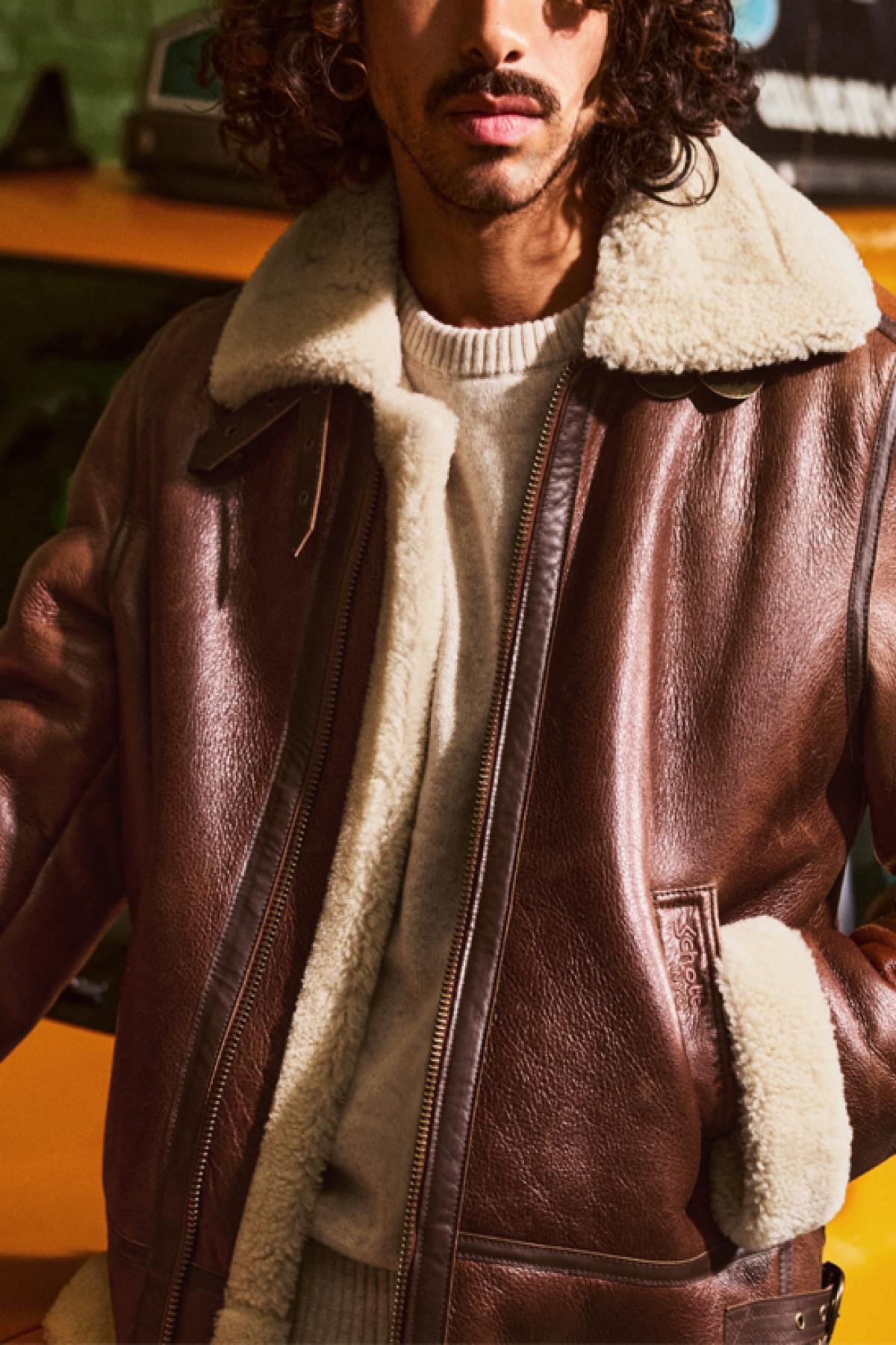 B-3 Bomber in Double-Sided Mocha Sheepskin - Image n°2