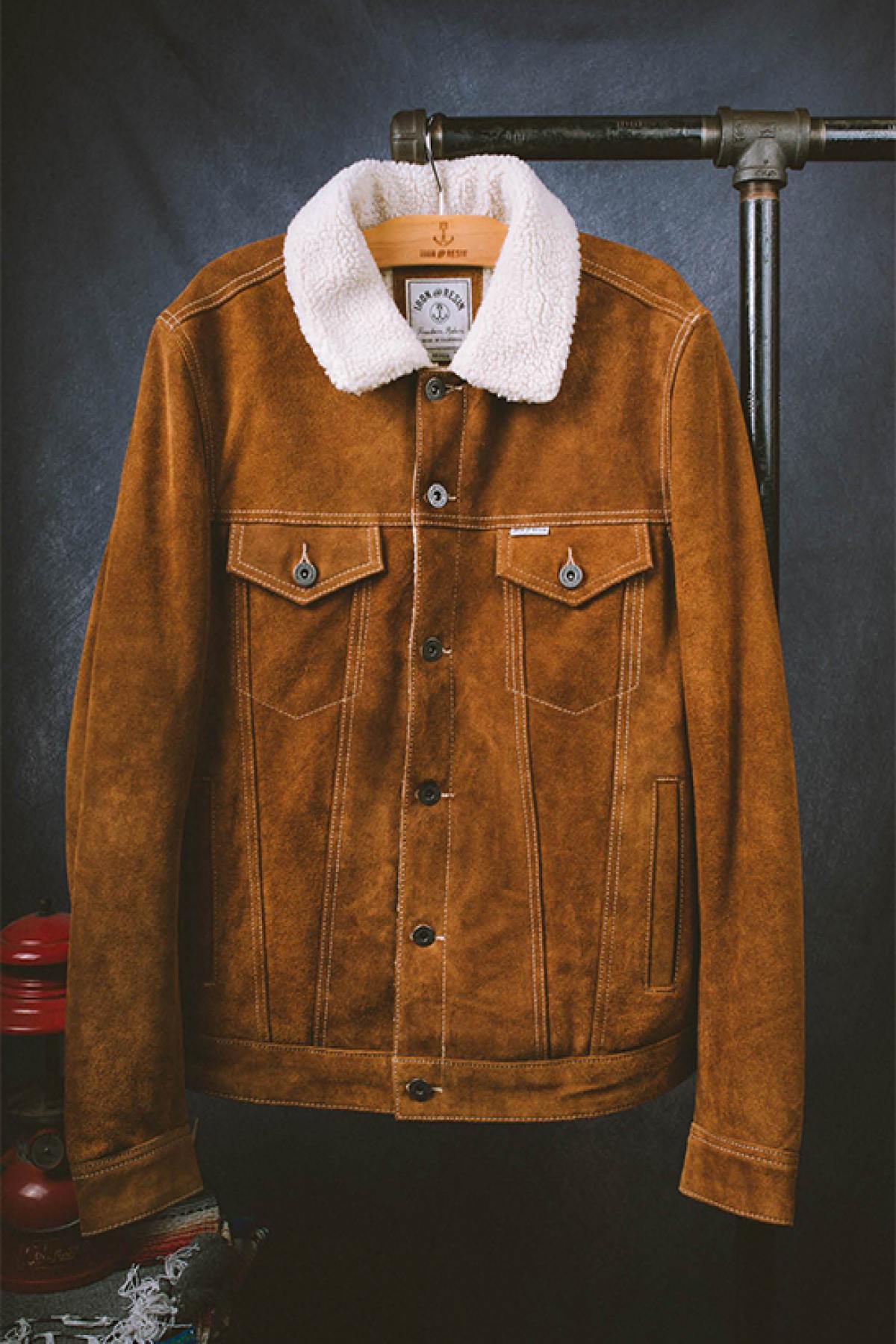 Cognac suede leather jacket with sherpa fleece lining - Image n°3