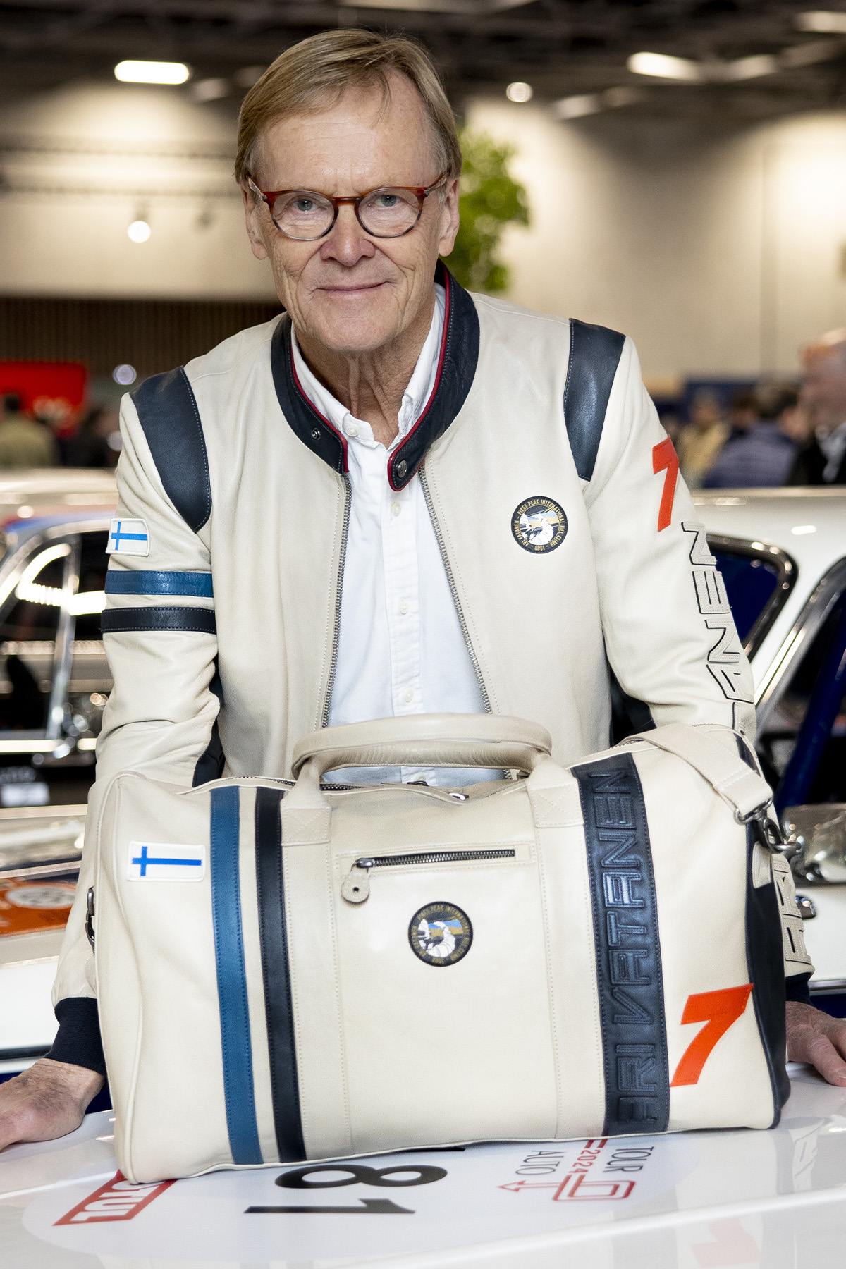 Ari Vatanen ecru racing leather travel bag - Image n°7