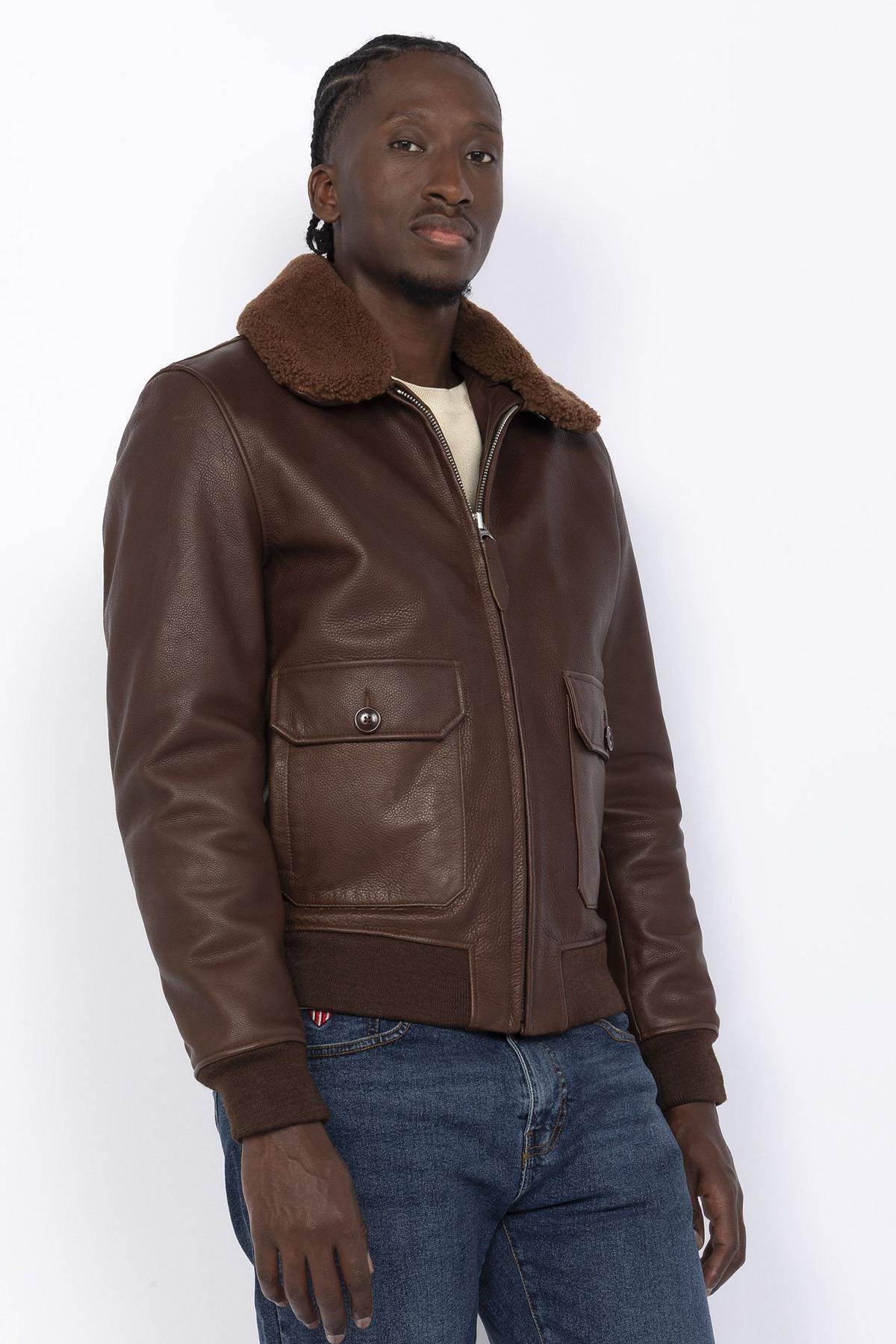 Brown cowhide leather bomber jacket - Image n°4