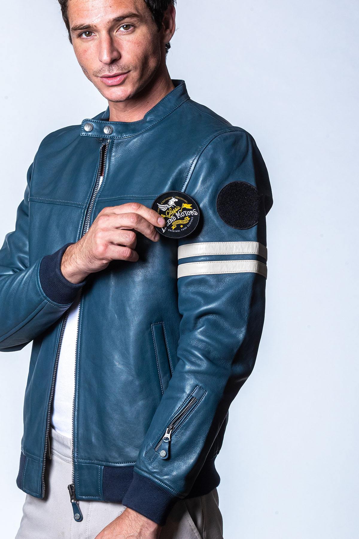 Blue leather jacket with customisable patch - Image n°1