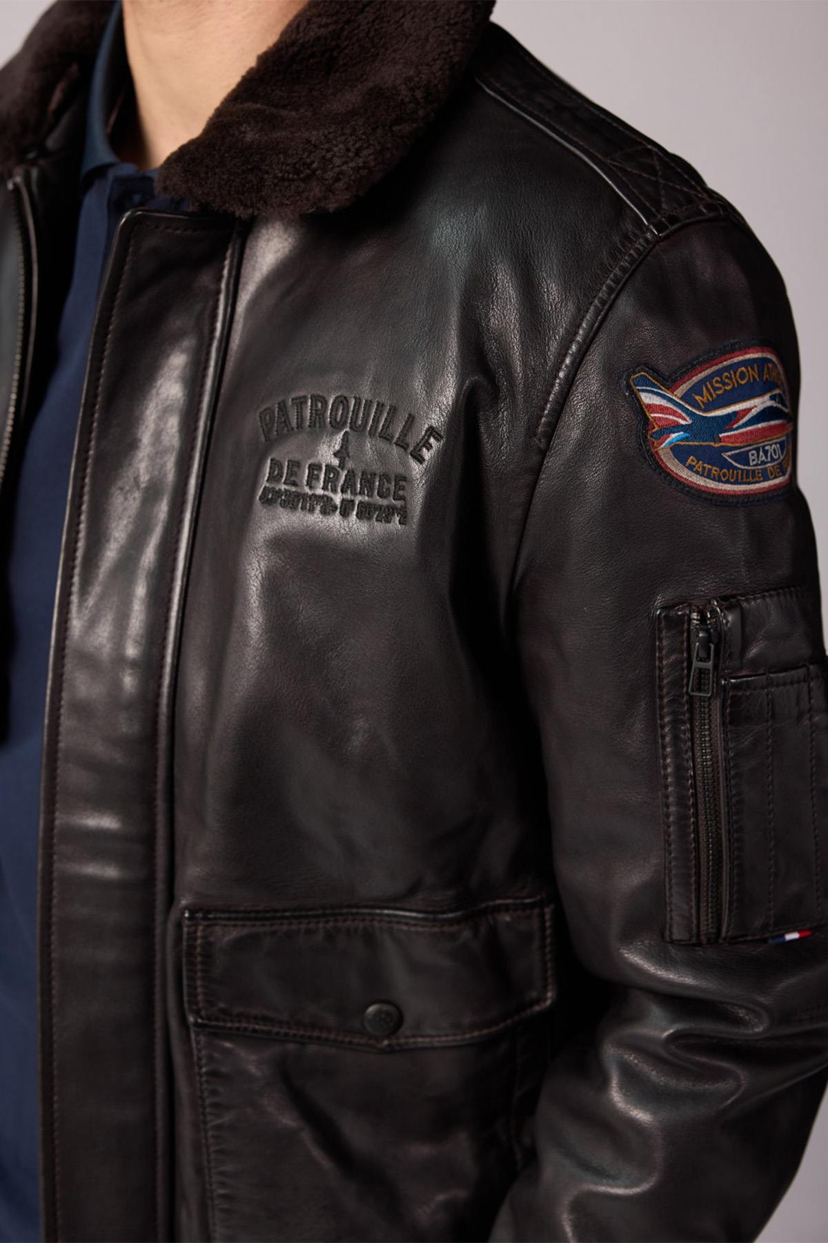 Leather bomber jacket with Patrouille de France patches - Image n°5