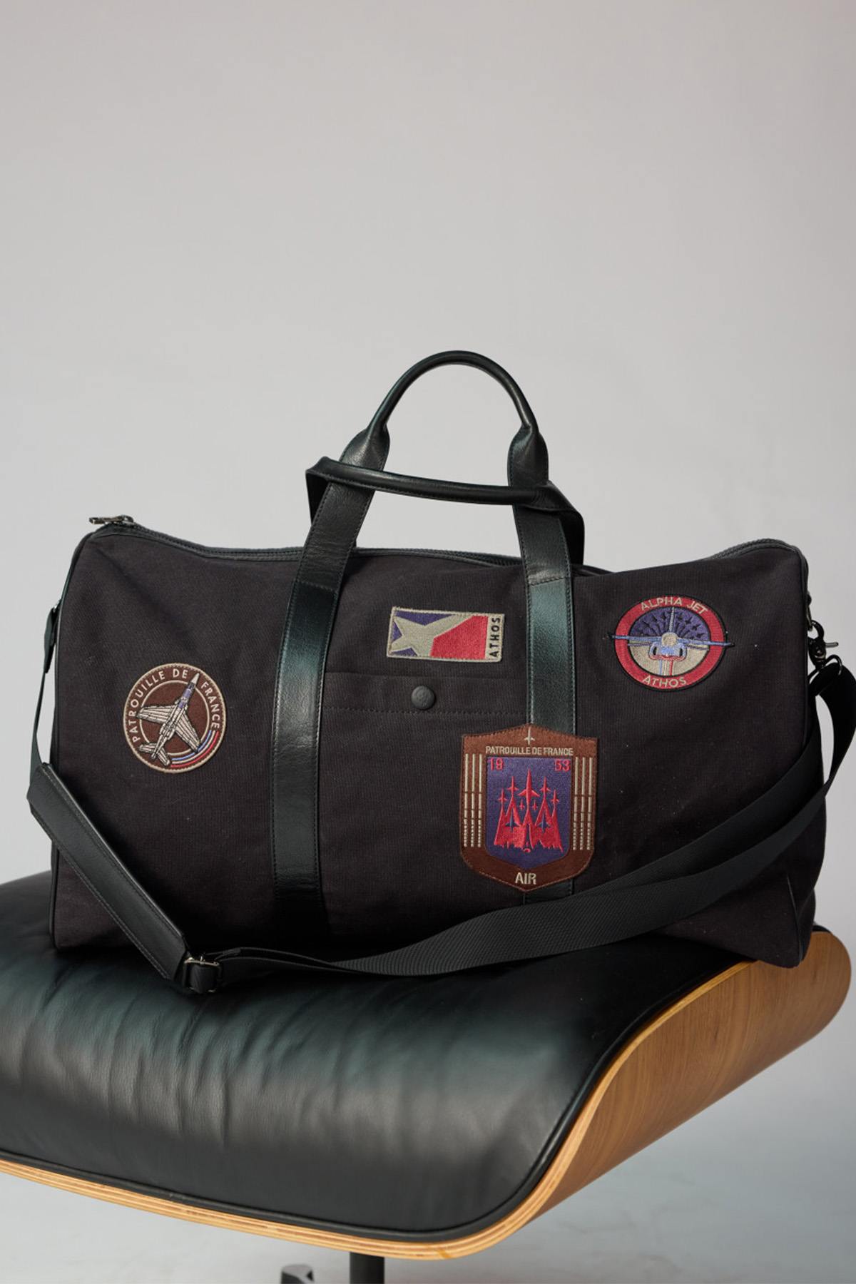 Cotton canvas and cowhide leather travel bag with patches - Image n°2