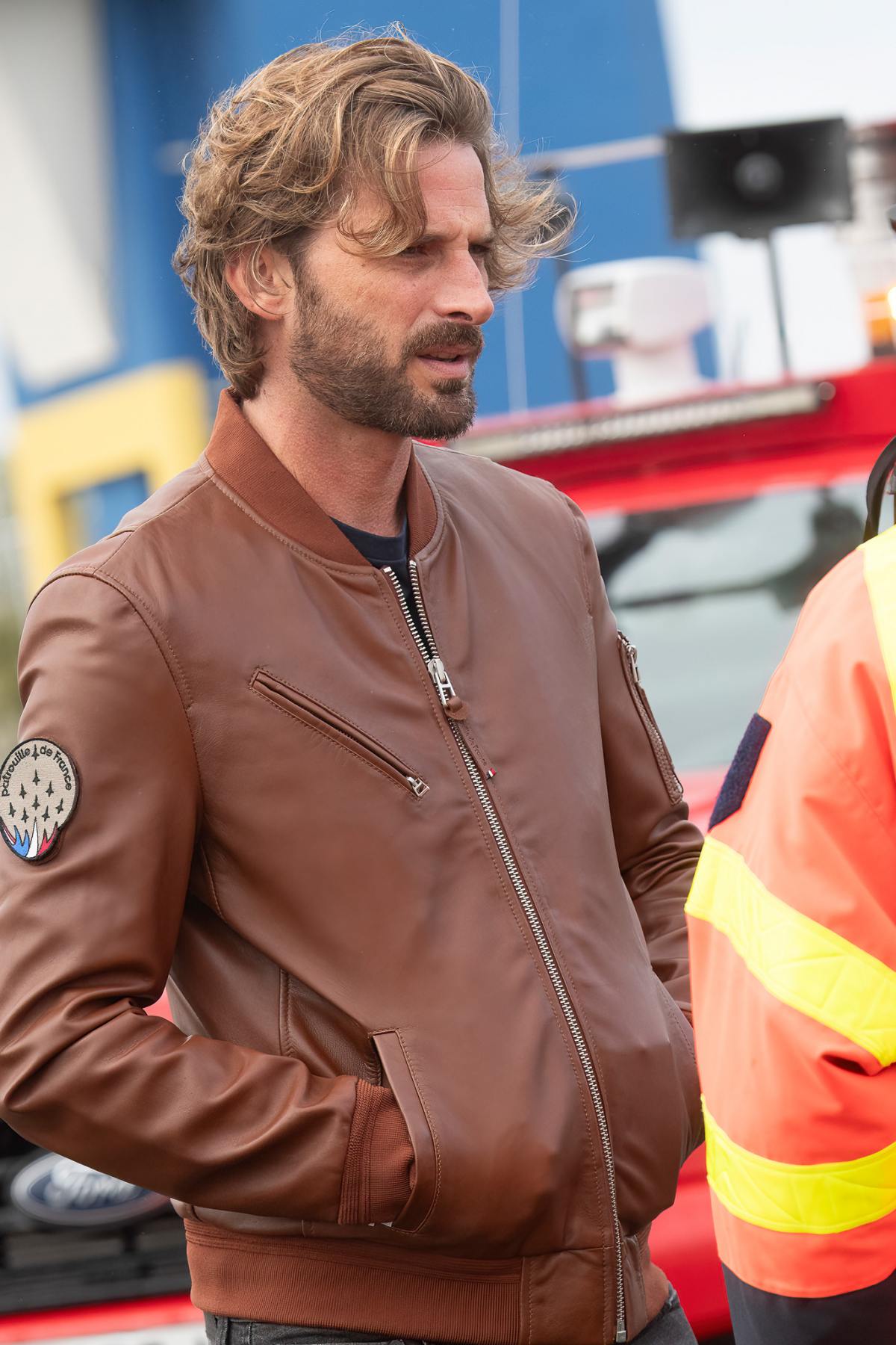 Patrouille de France cognac leather bomber jacket - Image n°1