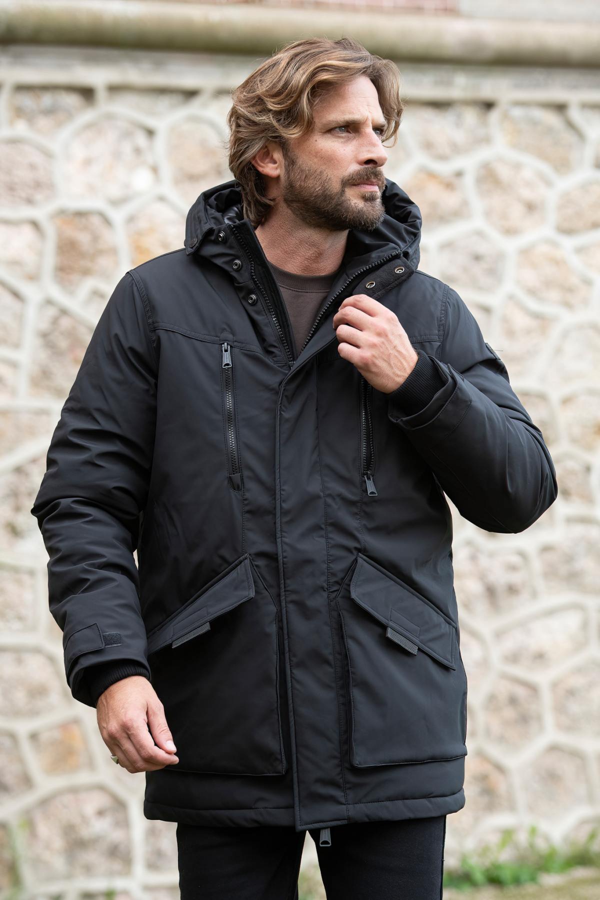 Black multi-pocket hooded parka - Image n°9