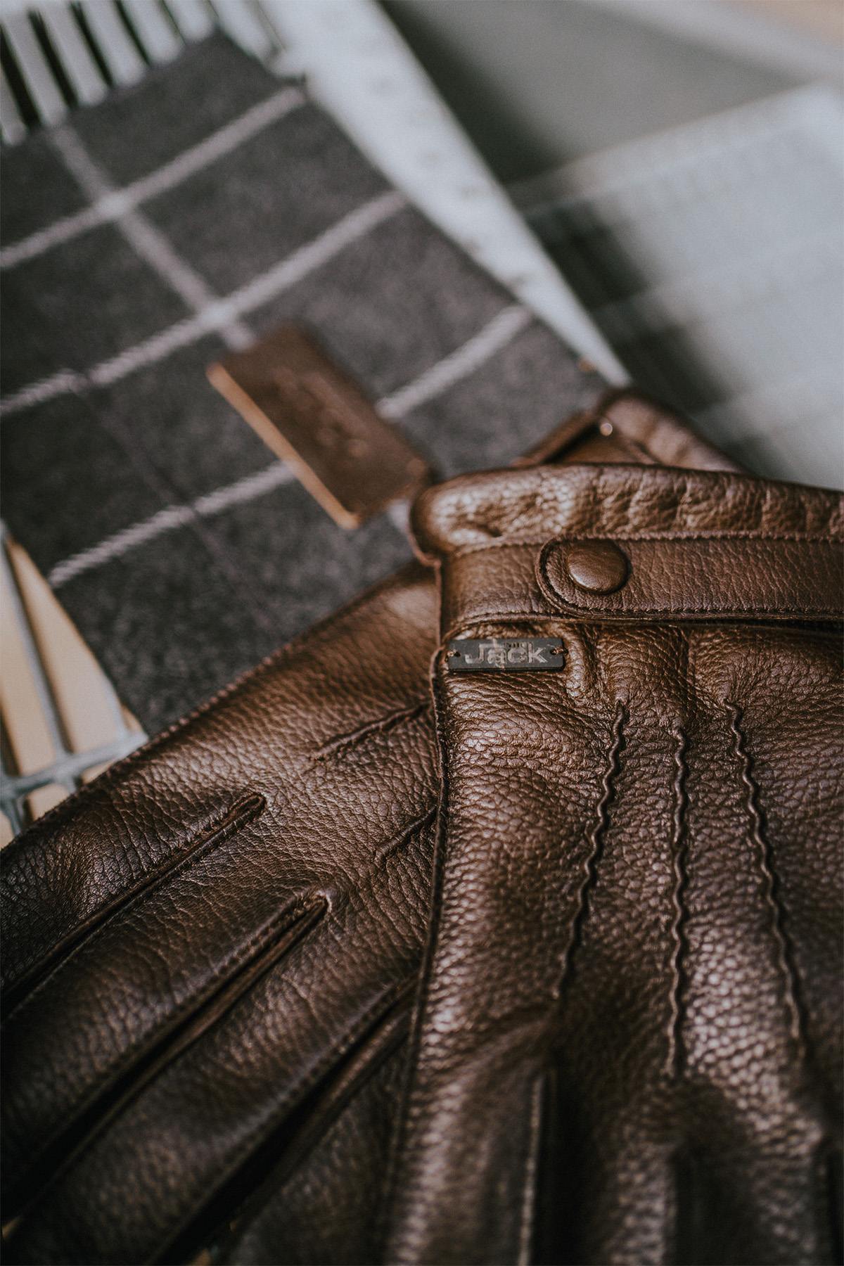 Dark brown gentleman's leather glove - Image n°2