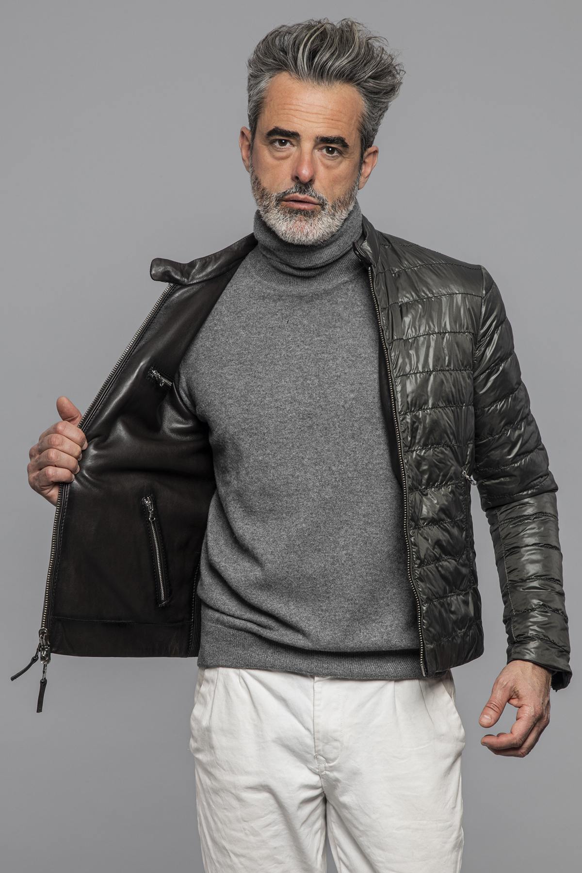 Reversible biker collar leather jacket with quilted lining - Image n°2