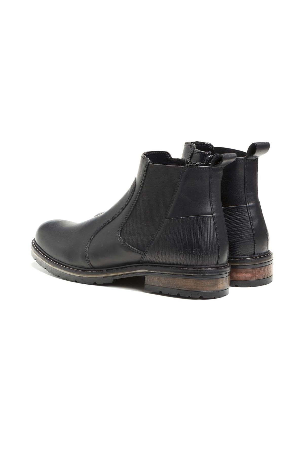 Black leather Chelsea boots in a chic style - Image n°3