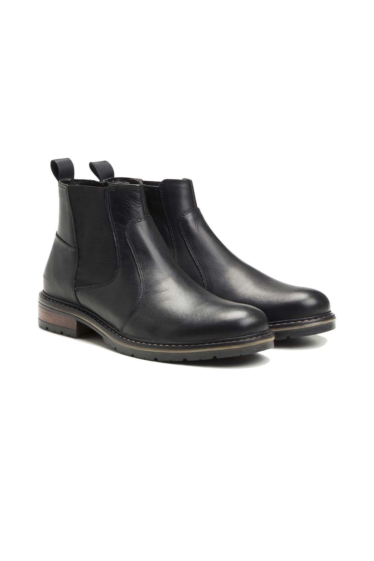 Black leather Chelsea boots in a chic style - Image n°2