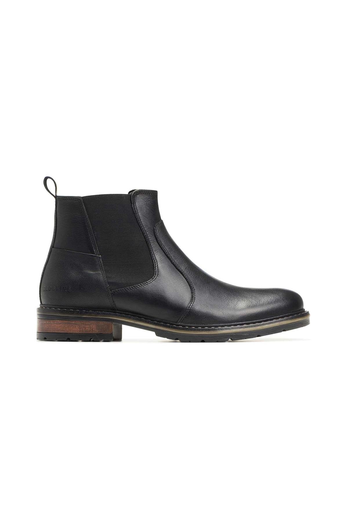 Black leather Chelsea boots in a chic style - Image n°5