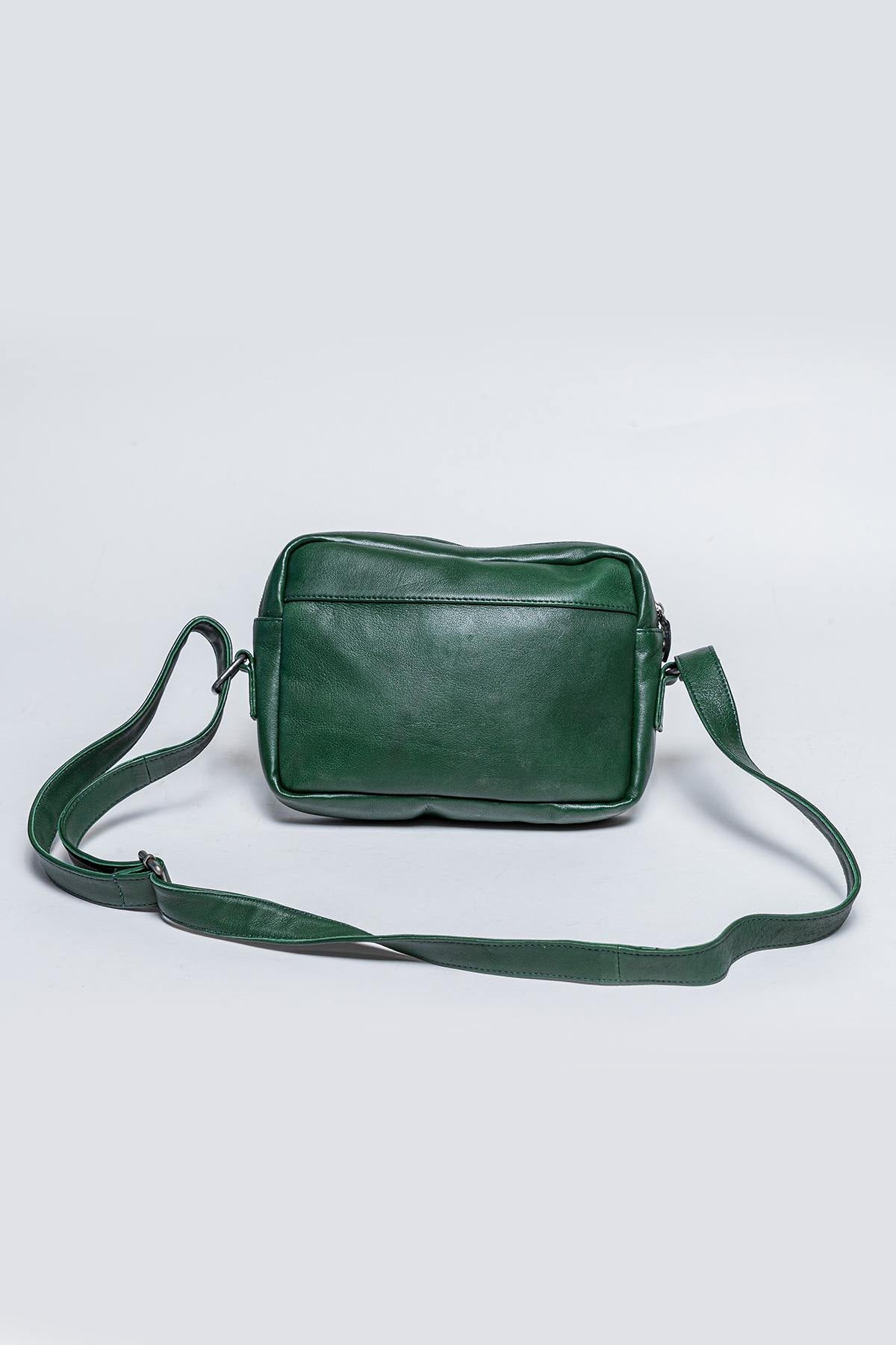 Green racing leather shoulder reporter bag - Image n°3