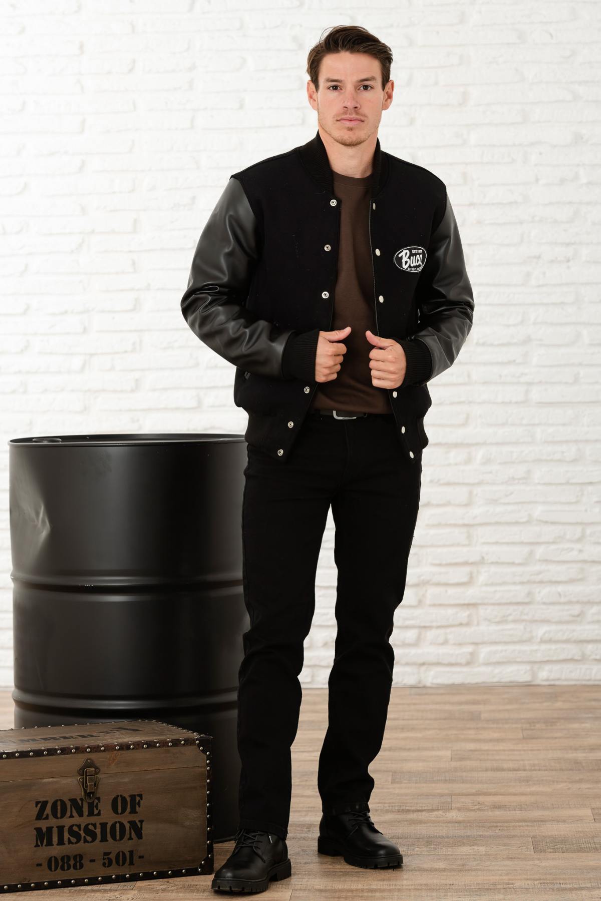 Black Teddy jacket with white logo - Image n°5