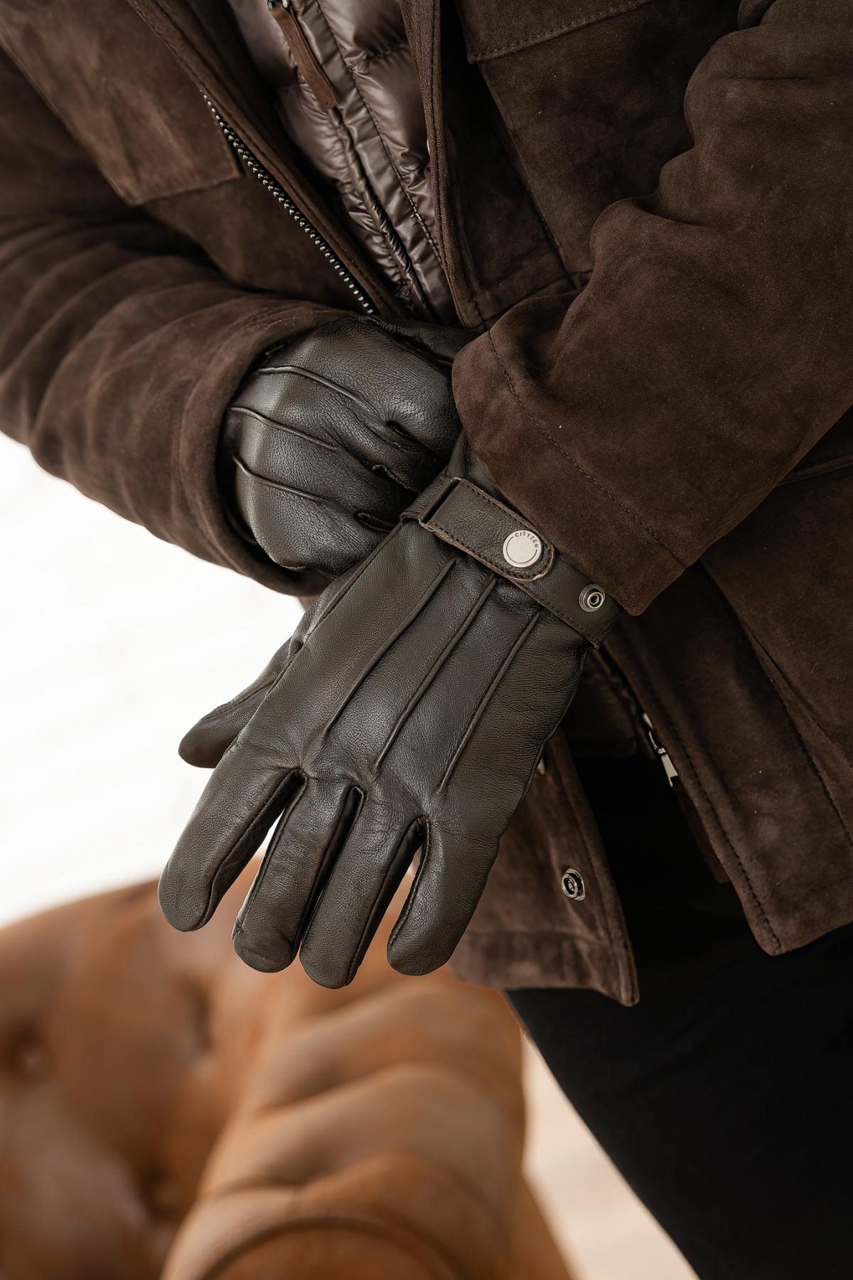 Brown leather gloves - Image n°1