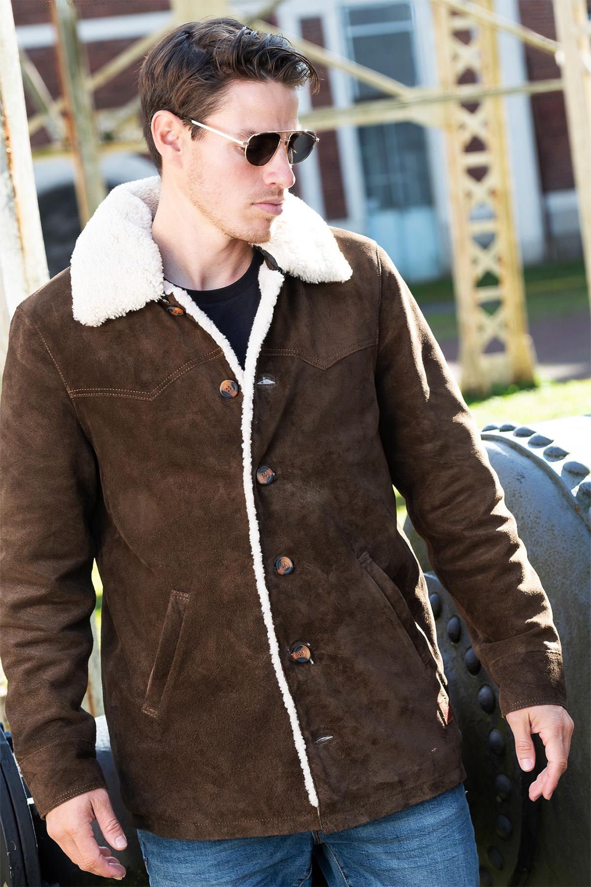 Mid-length suede leather jacket with Sherpa lining - Image n°1