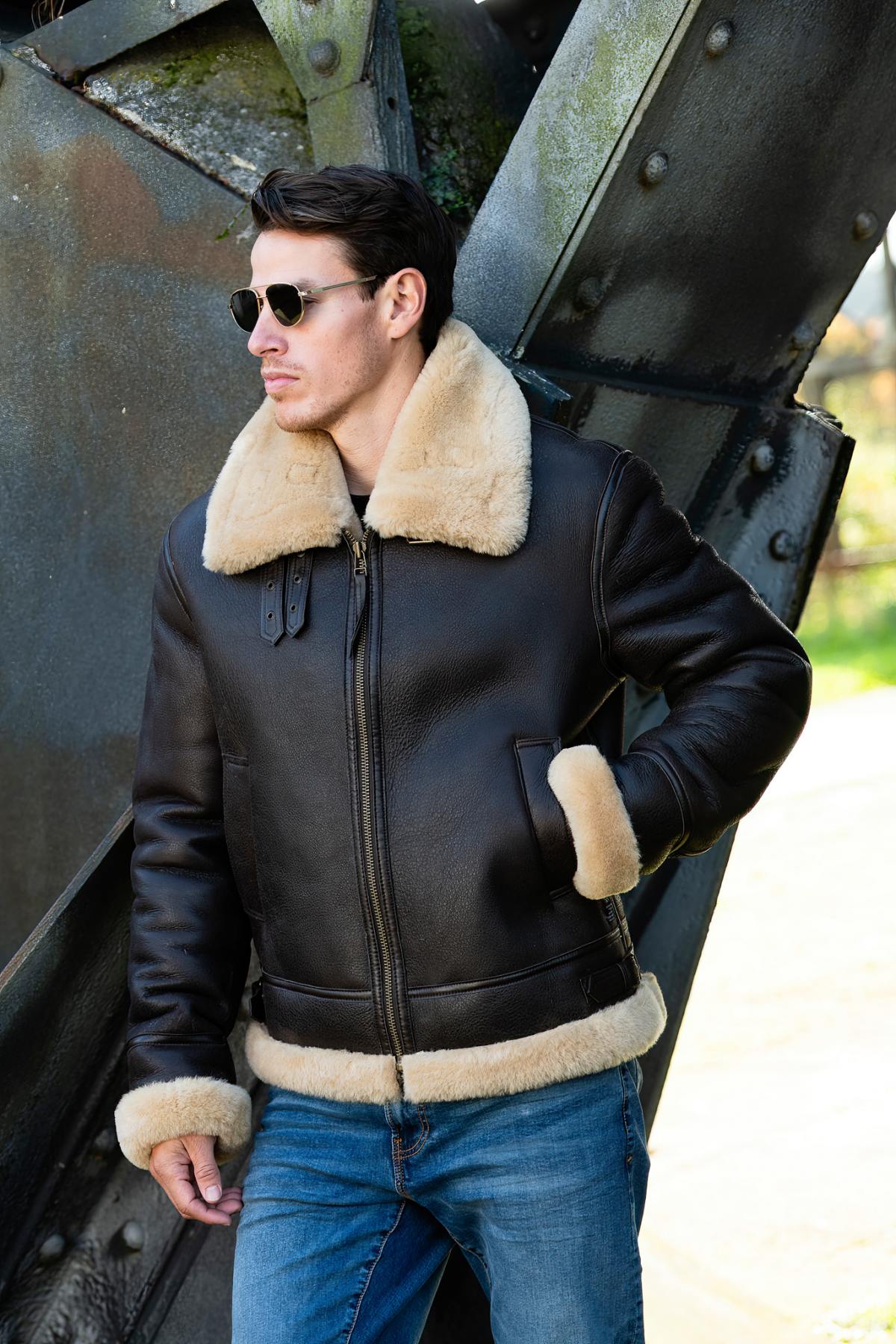 Brown and beige shearling bomber jacket - Image n°2