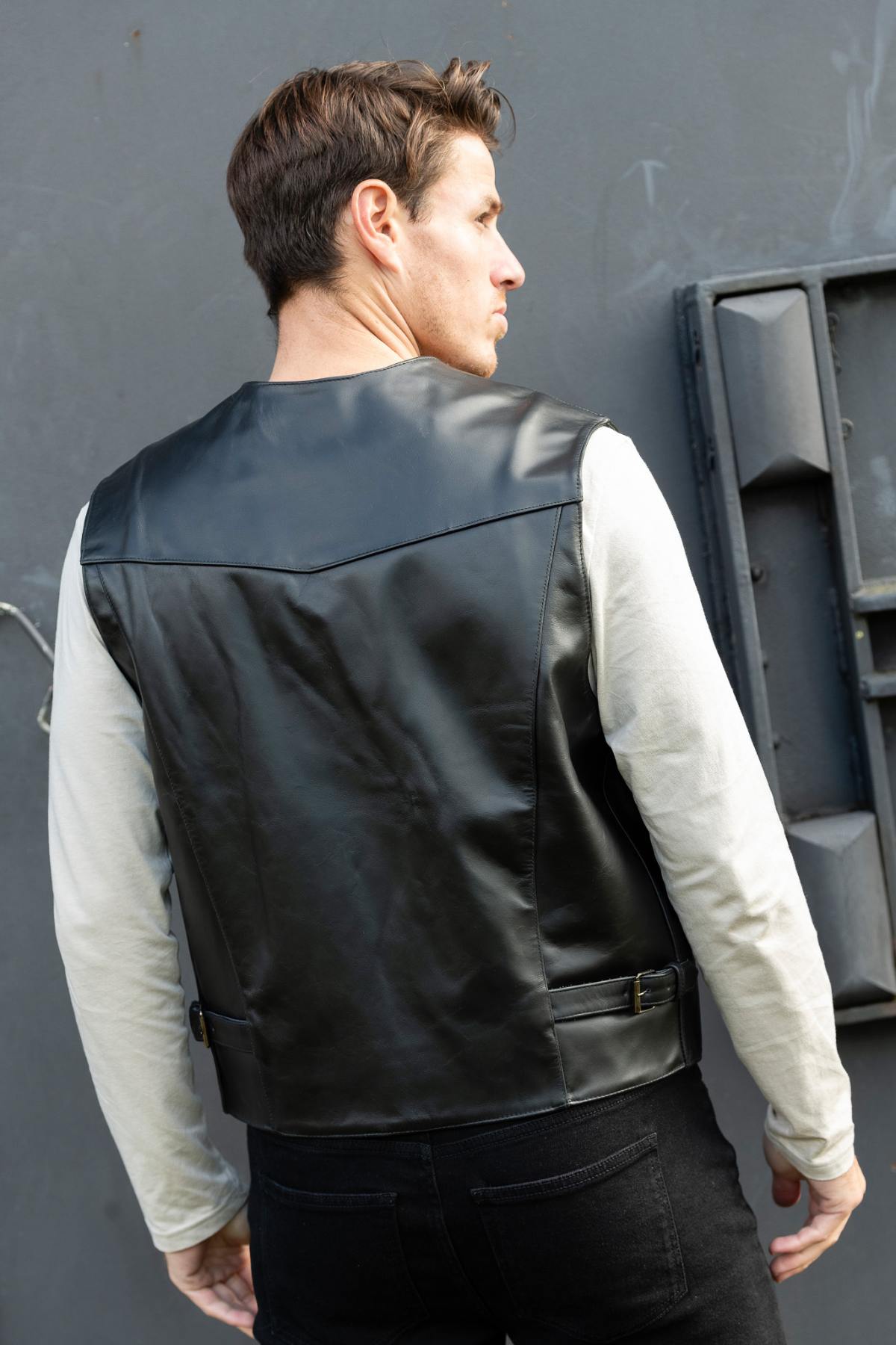 Black horse leather biker vest - Image n°3